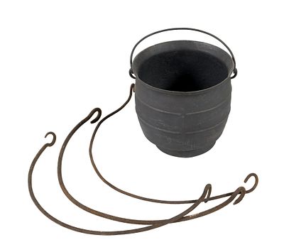 (Early Republic Era) Cast Iron Cauldron. Cast iron cauldrons were historically used for cooking 
