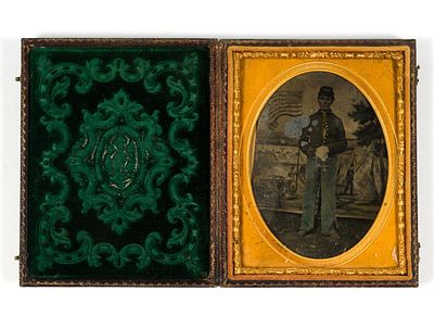 (Civil War Era) Hand-Tinted Cased Civil War Soldier Tintype. Tintype or daguerreotype. Soldier 