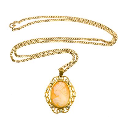 14K Gold Chain Necklace w/ 18K Cameo Pendant. The chain is marked 14k gold and is 23 1/2" 