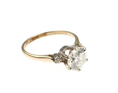 14K Gold and 2.07 Ct Diamond Ring. A size 7.5 white gold ring with 2.07 carat central diamond 