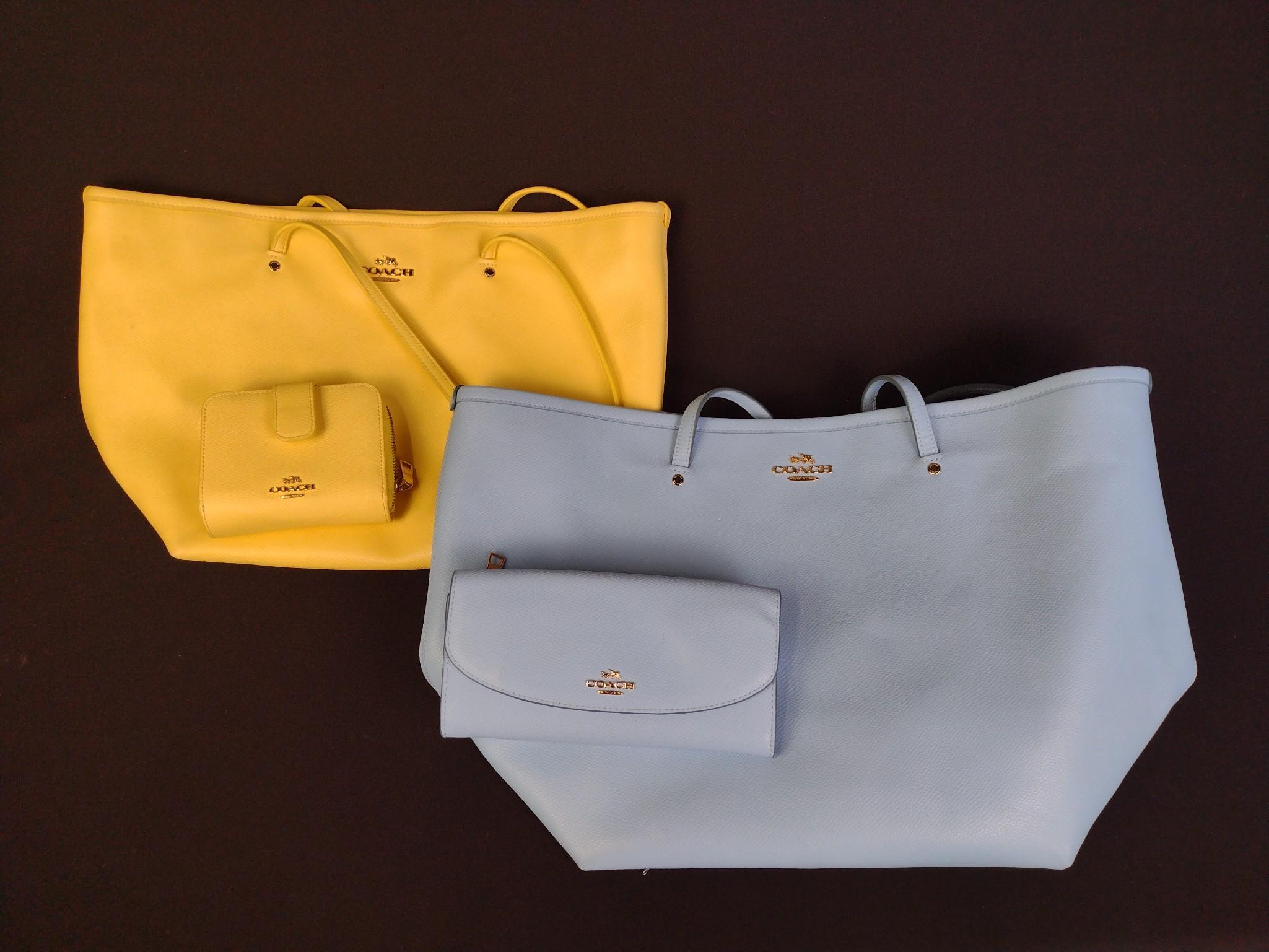 2 Coach Street Zip Tote Bags
