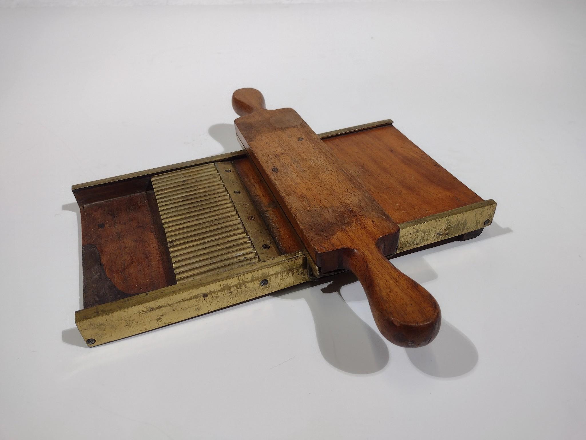 8 Vintage Apothecary Objects
