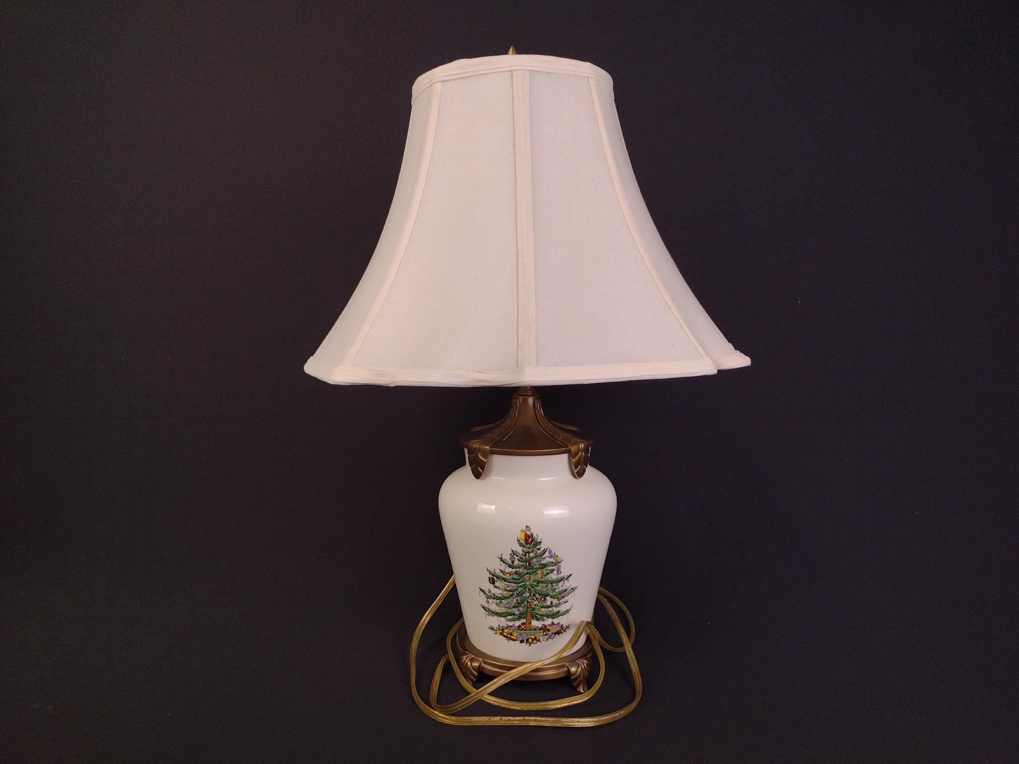 Spode Christmas Vase Lamp