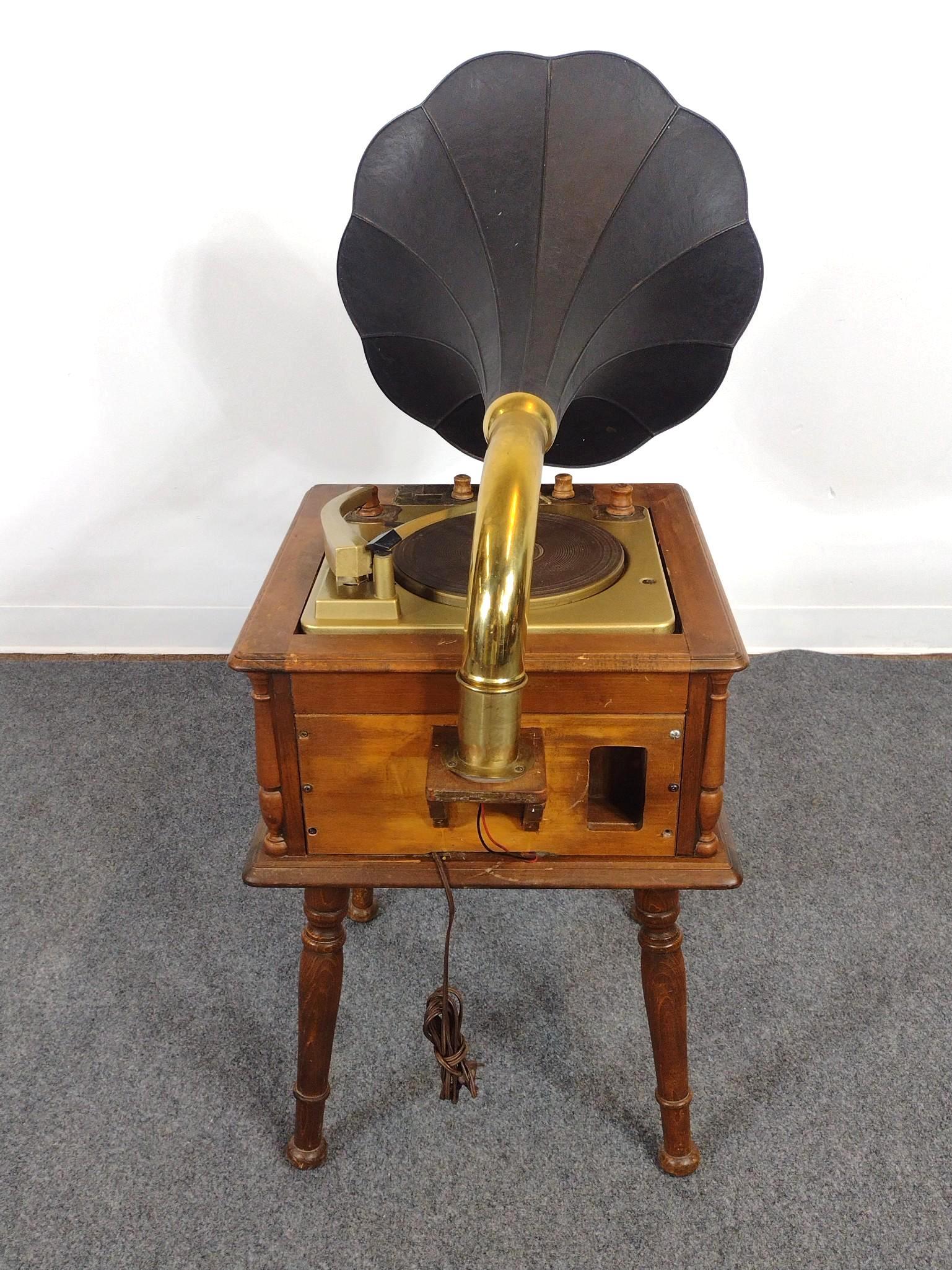The Grafonola by Guild