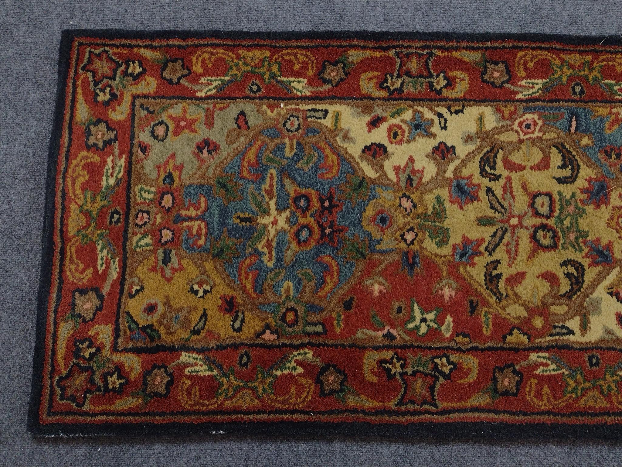 Safavieh Heritage Collection Runner