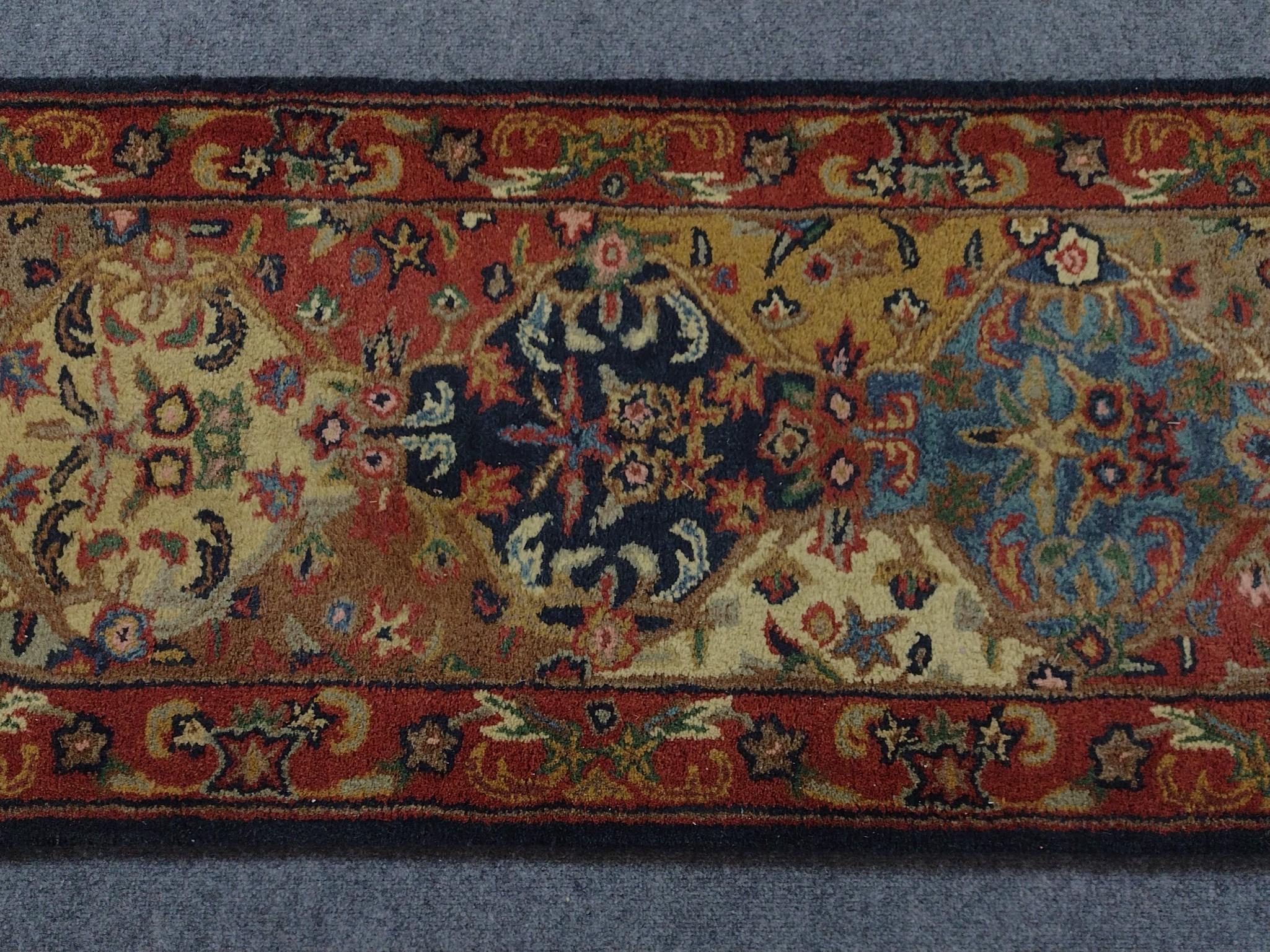 Safavieh Heritage Collection Runner