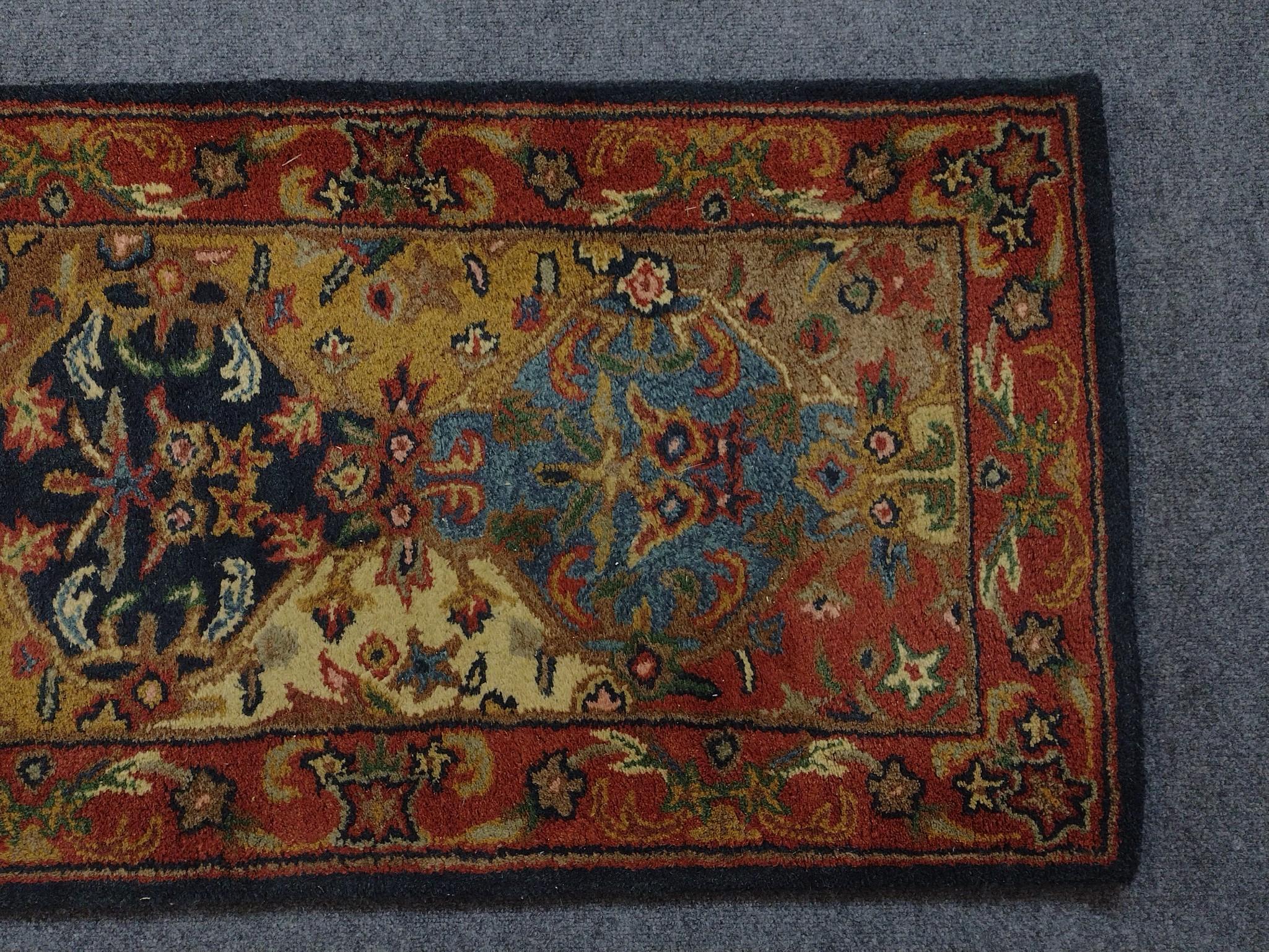 Safavieh Heritage Collection Runner