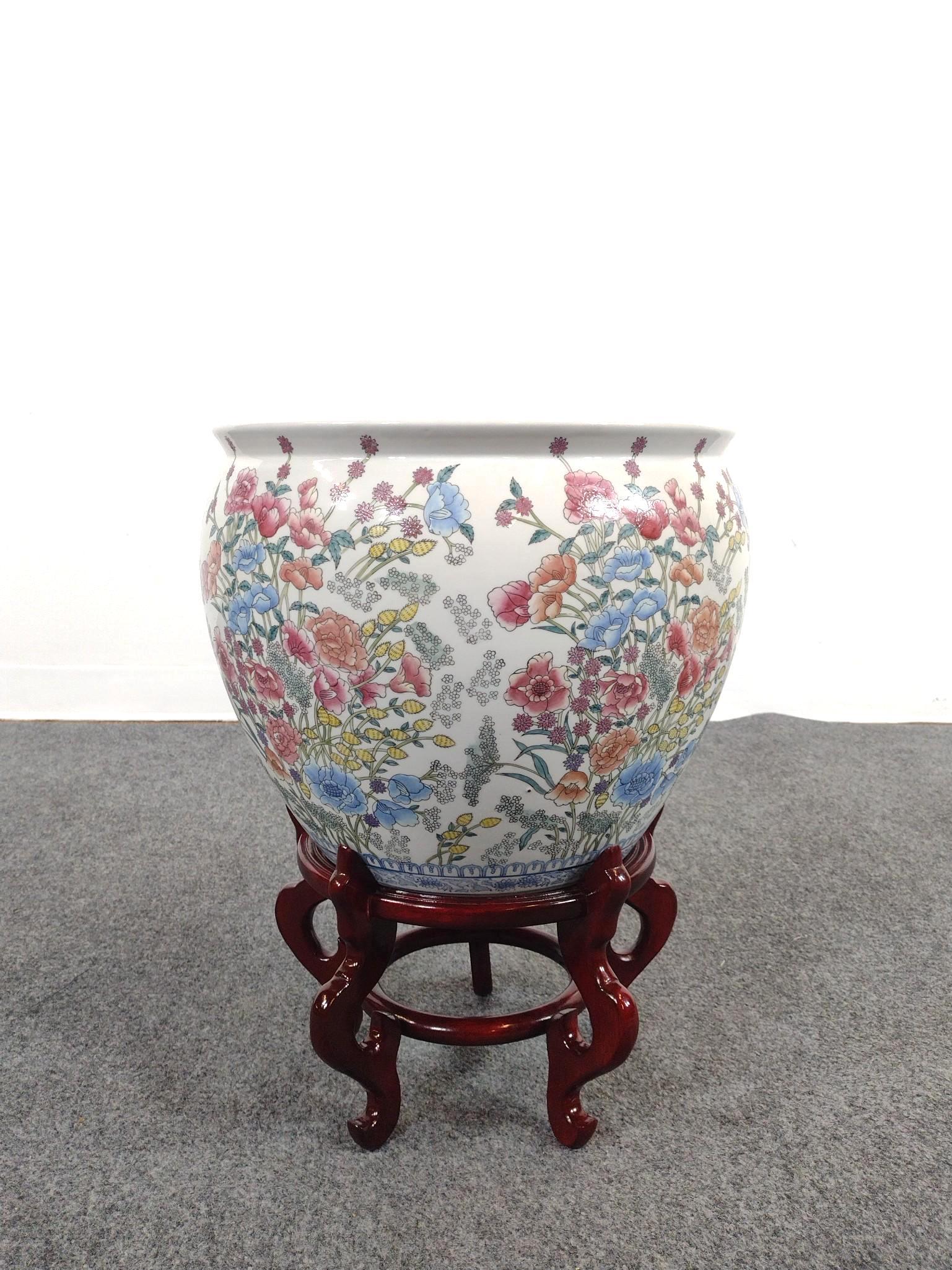 Chinese Famille Rose Fish Bowl on Stand