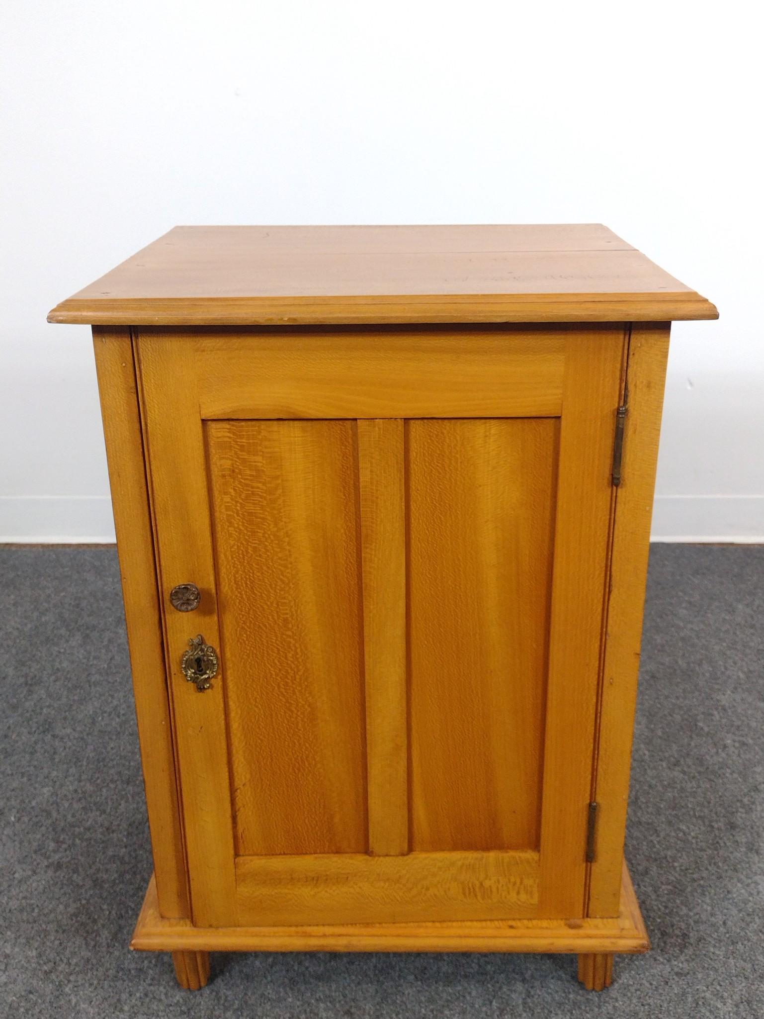 Flatware Storage Chest