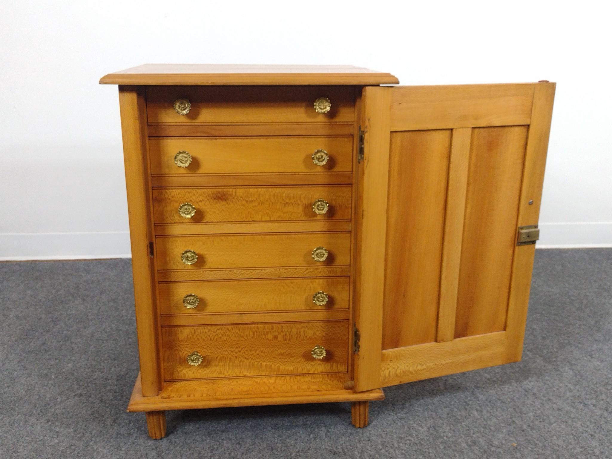 Flatware Storage Chest