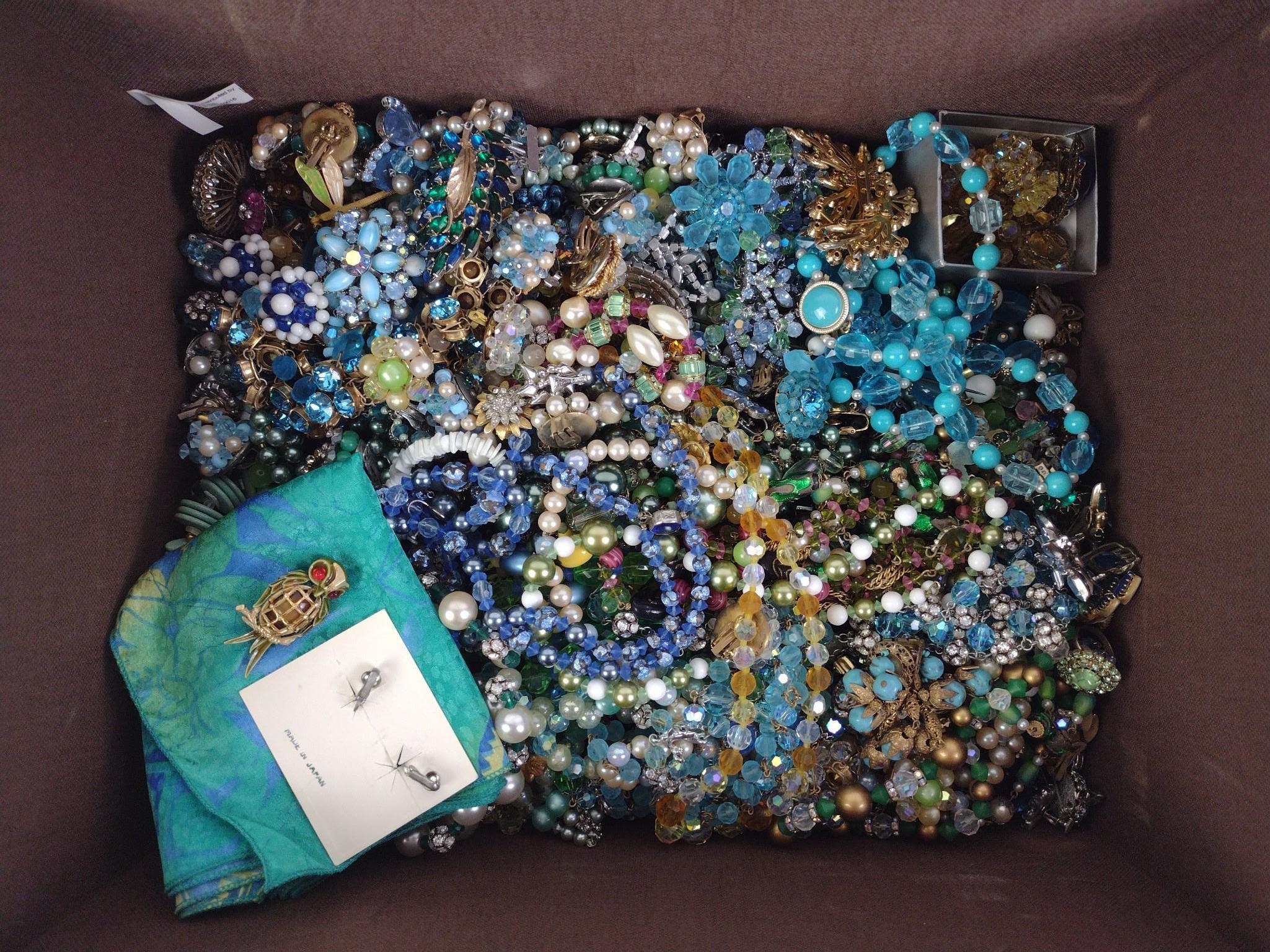 Costume Jewelry Incl. Lee Sanchez