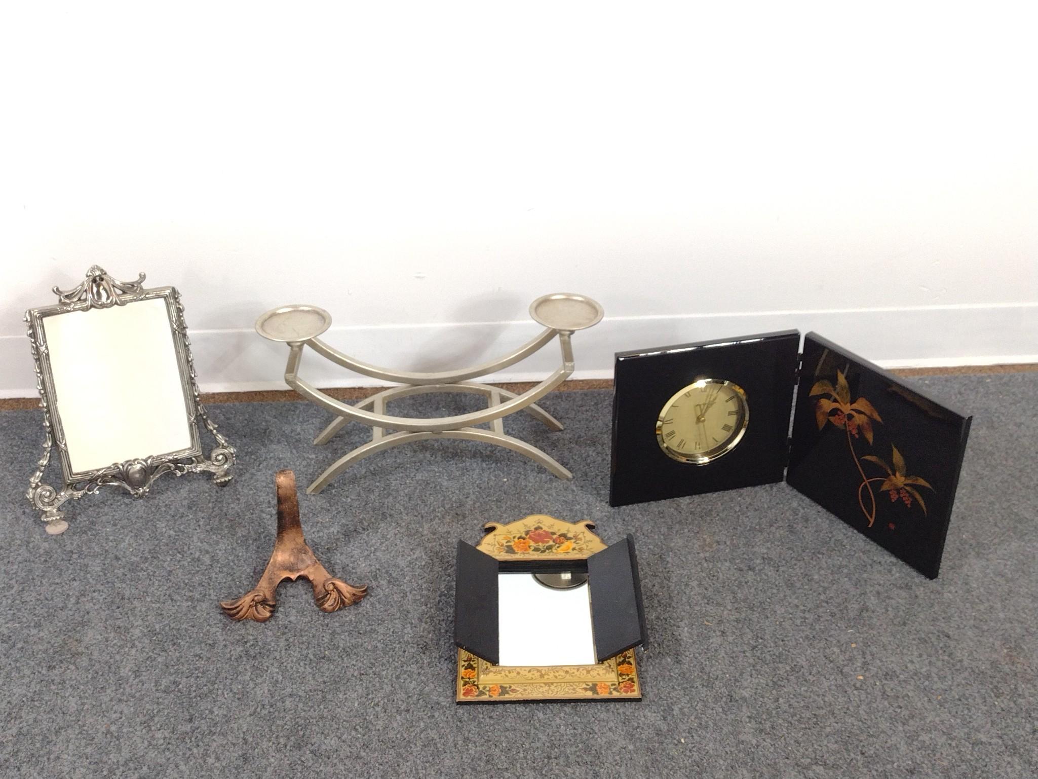 5 Decorative Objects