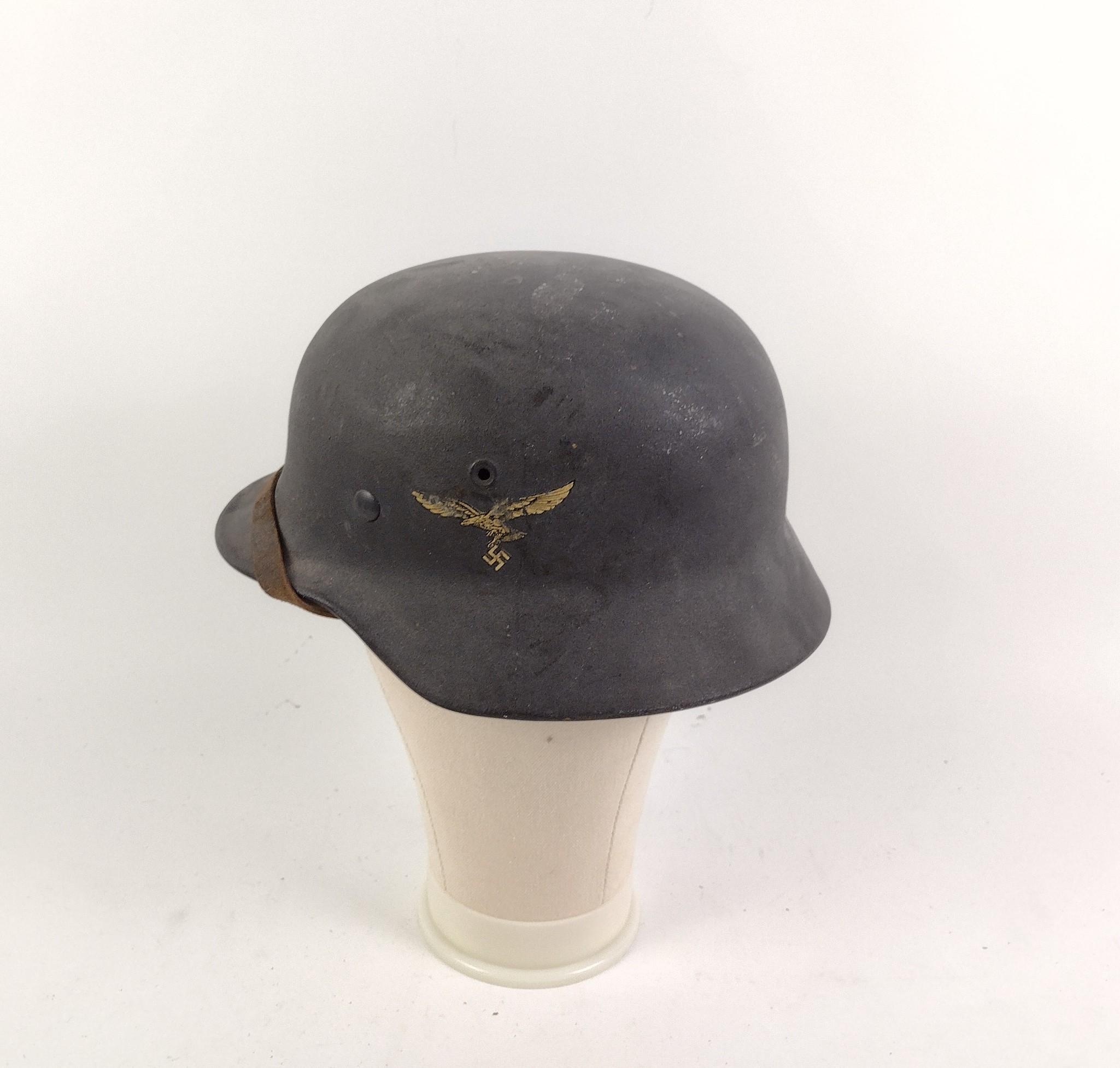 German WWII M31 Luftwaffe Helmet & Luftschutz Gas Mask