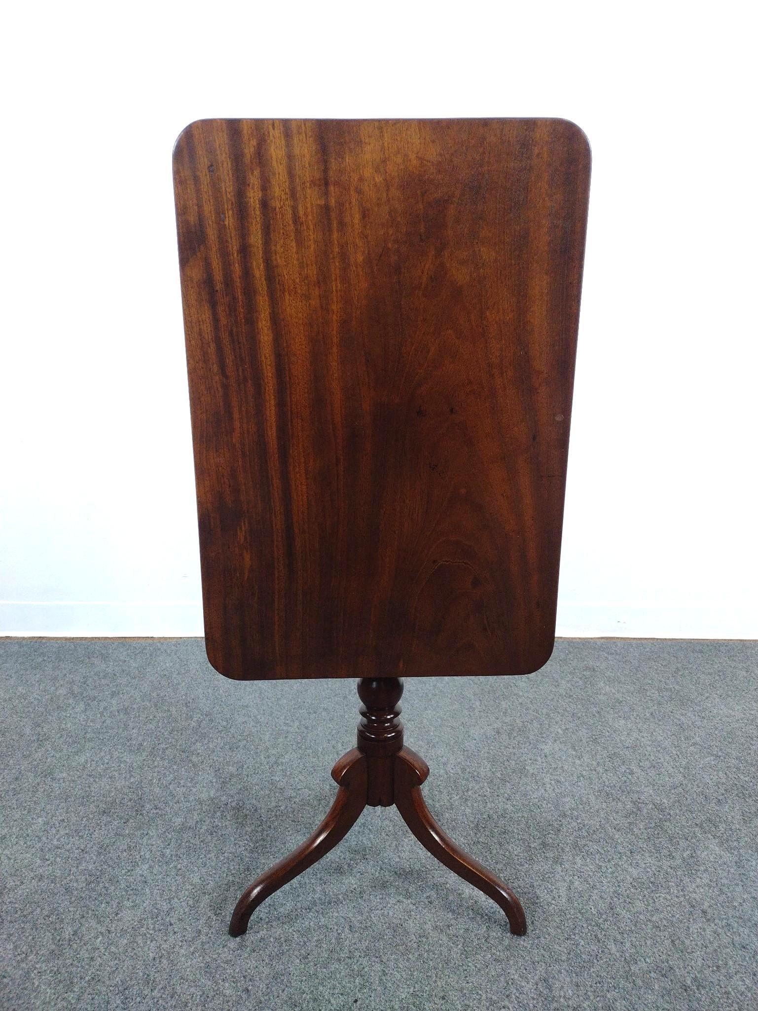 Tilt Top Table