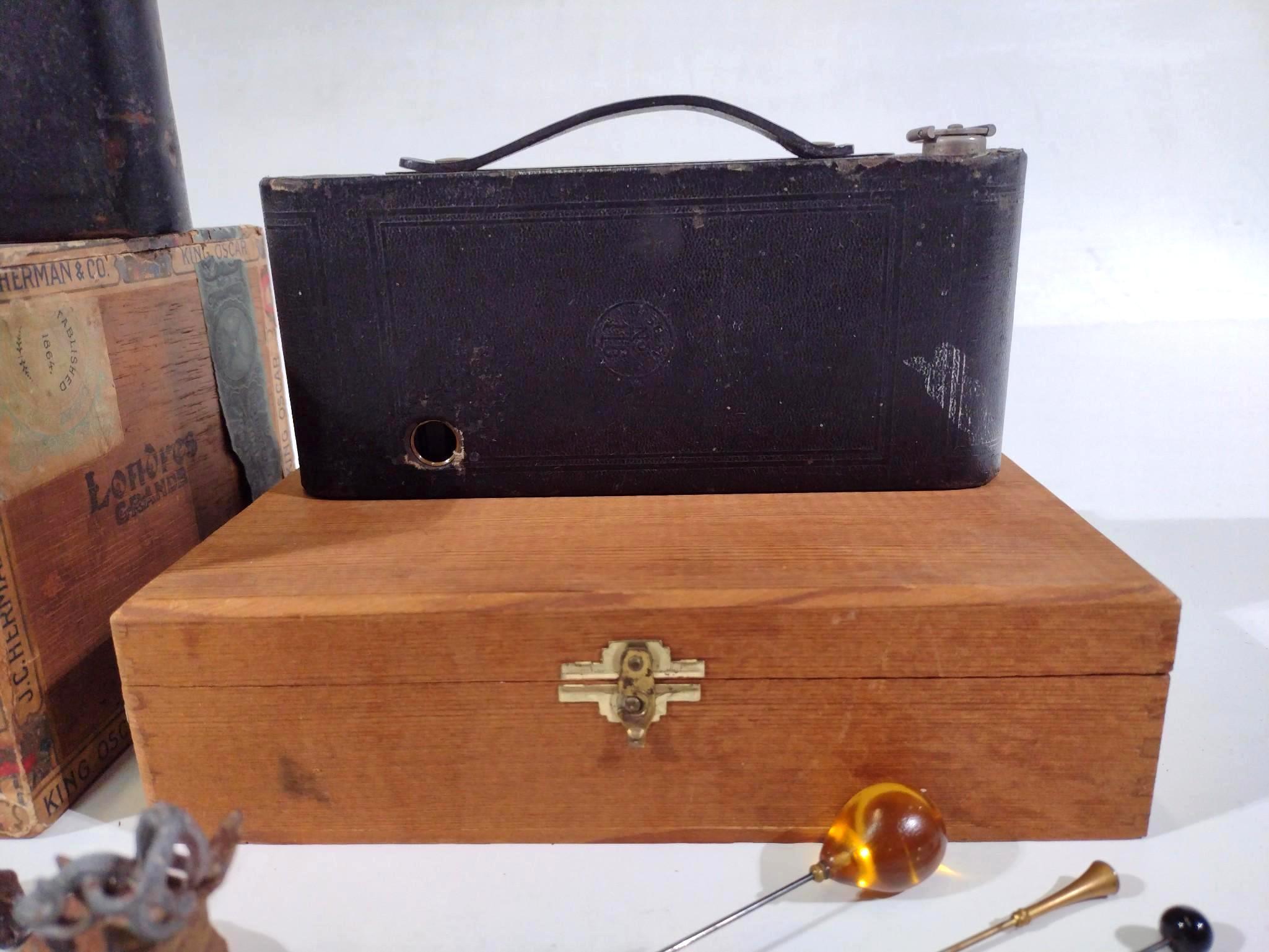 13 Vintage Collectibles