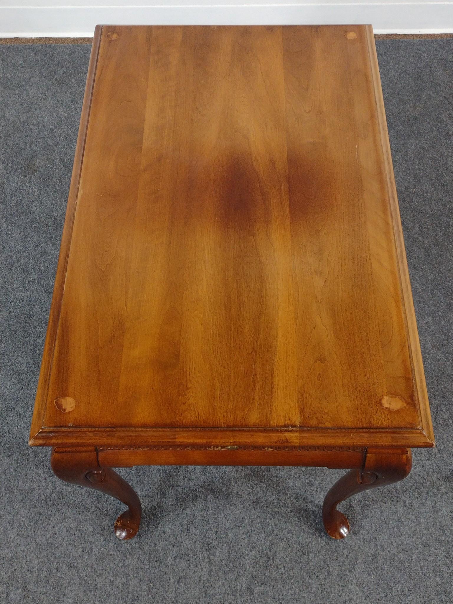 Gordon's Queen Anne Revival Drop Leaf & Tea Tables