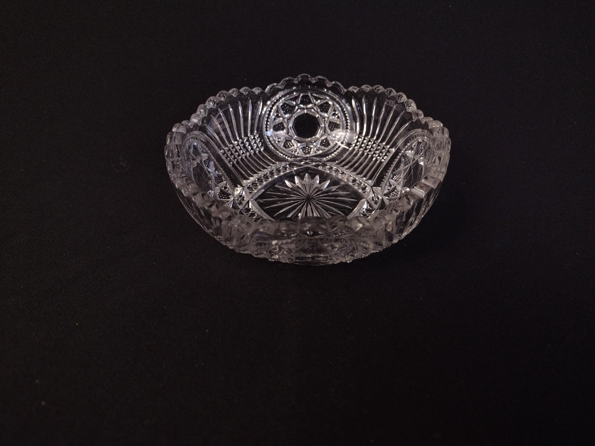 5 Pieces of Glassware