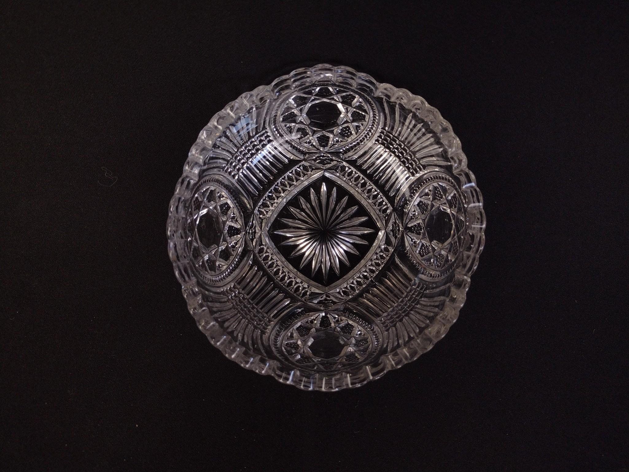 5 Pieces of Glassware
