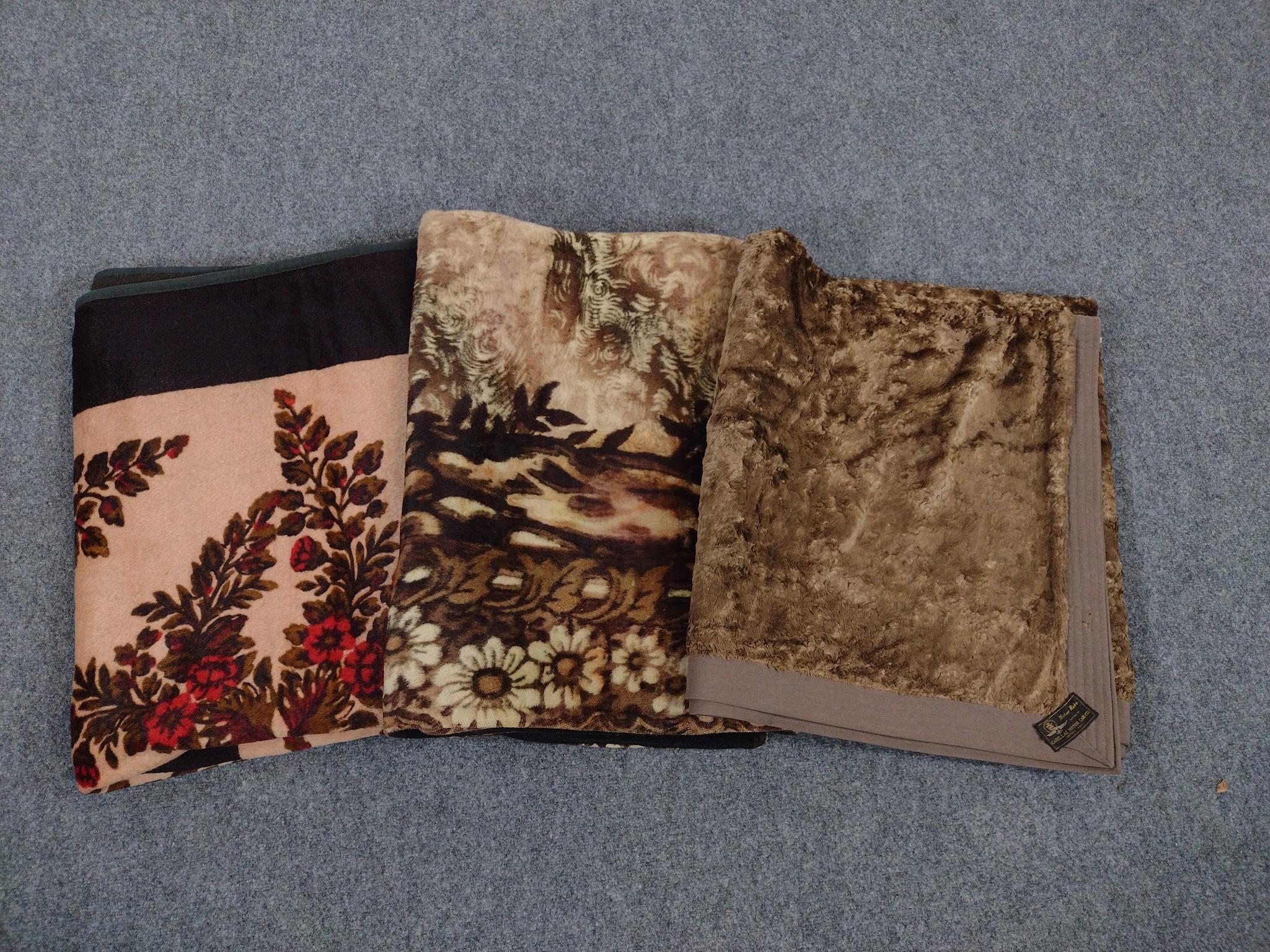 3 Blankets