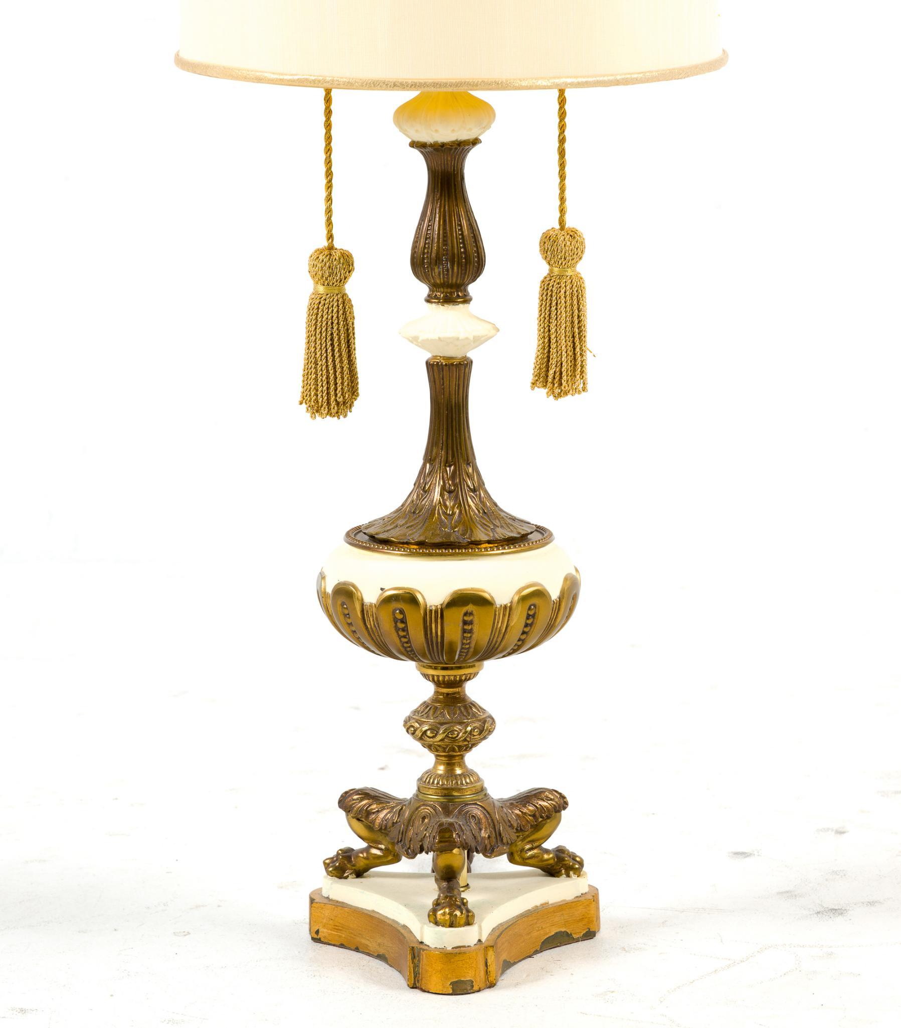 Neoclassical Style Lamp