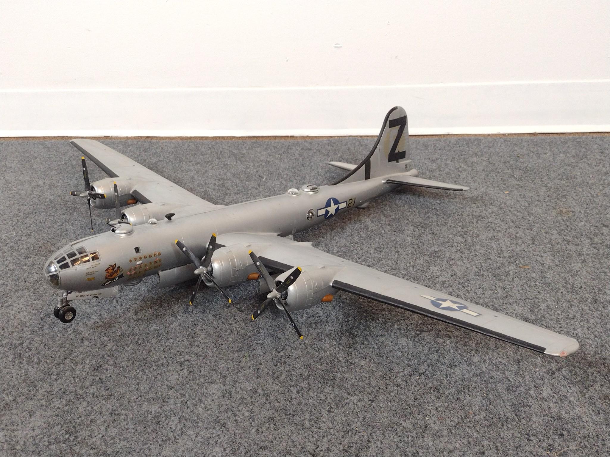 2 Model Airplanes Incl. Boeing B-29 Superfortress