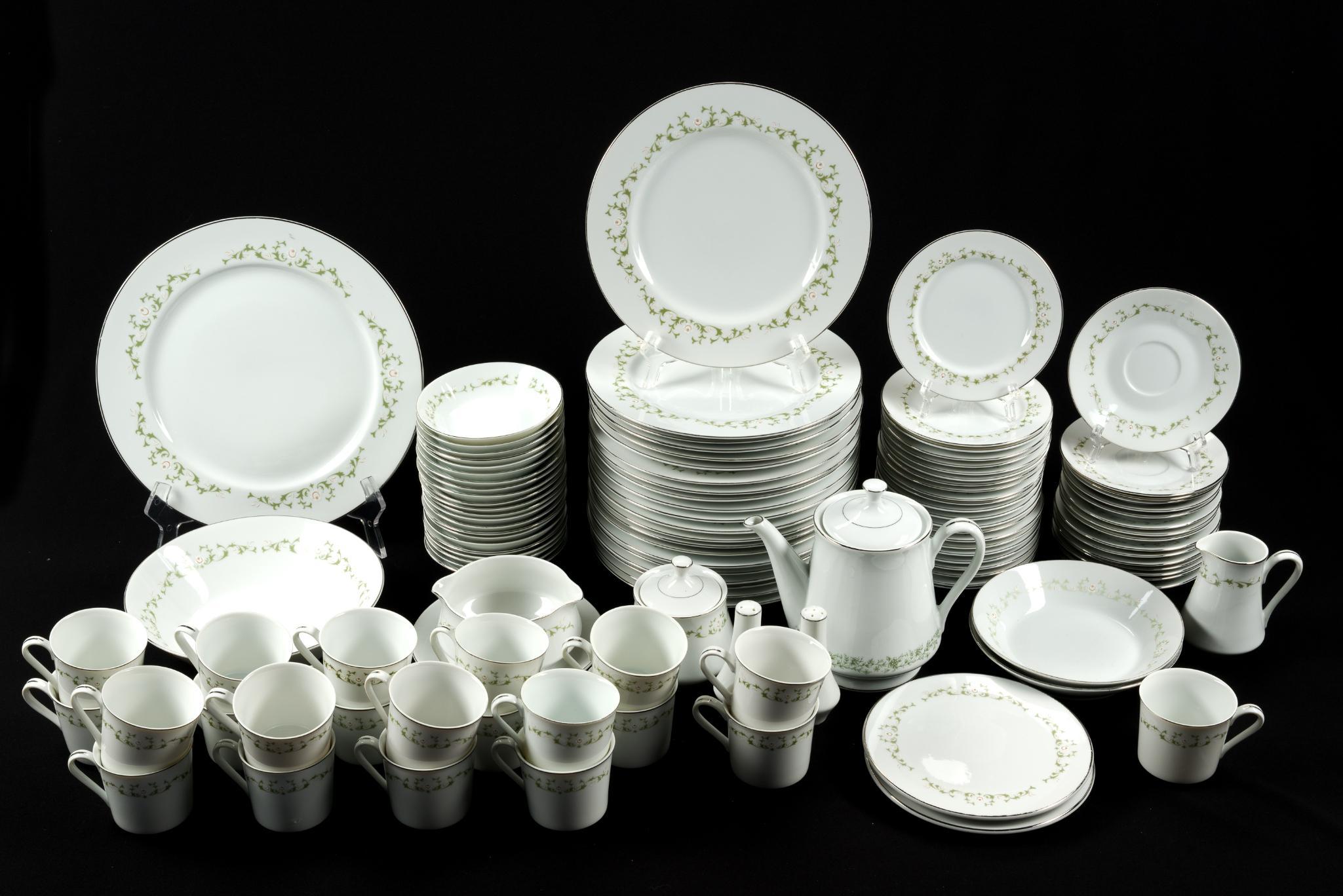 116 Piece Sheffield Fine China "Elegance" Dinner Service