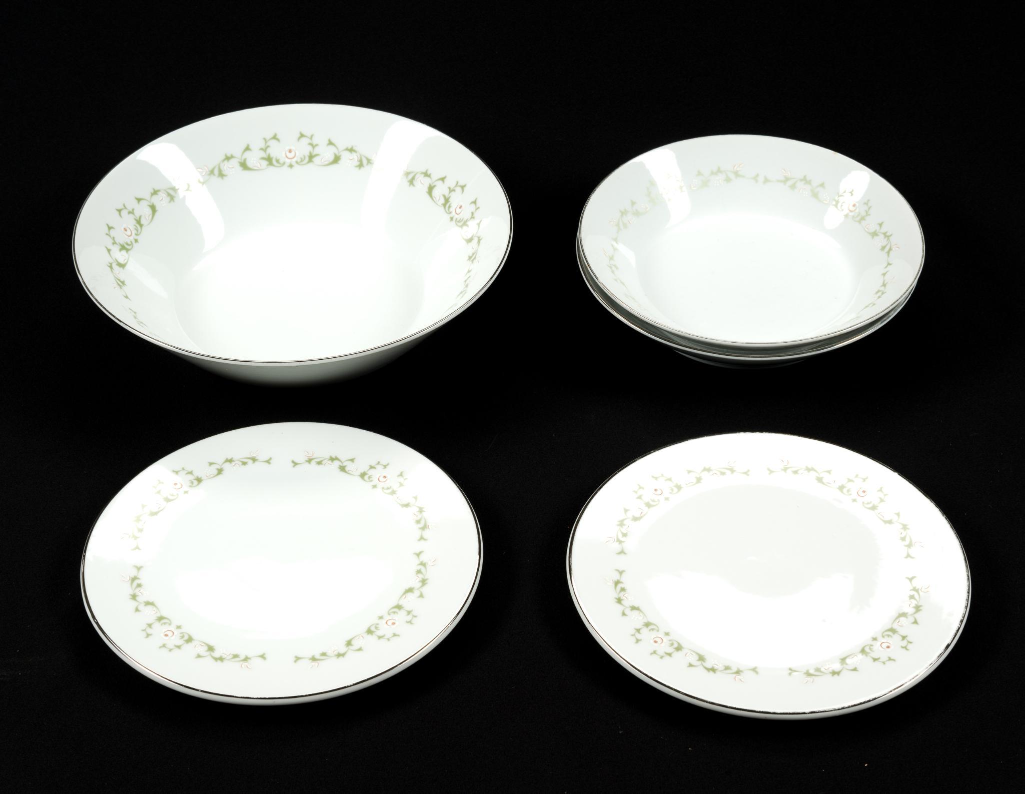 116 Piece Sheffield Fine China "Elegance" Dinner Service