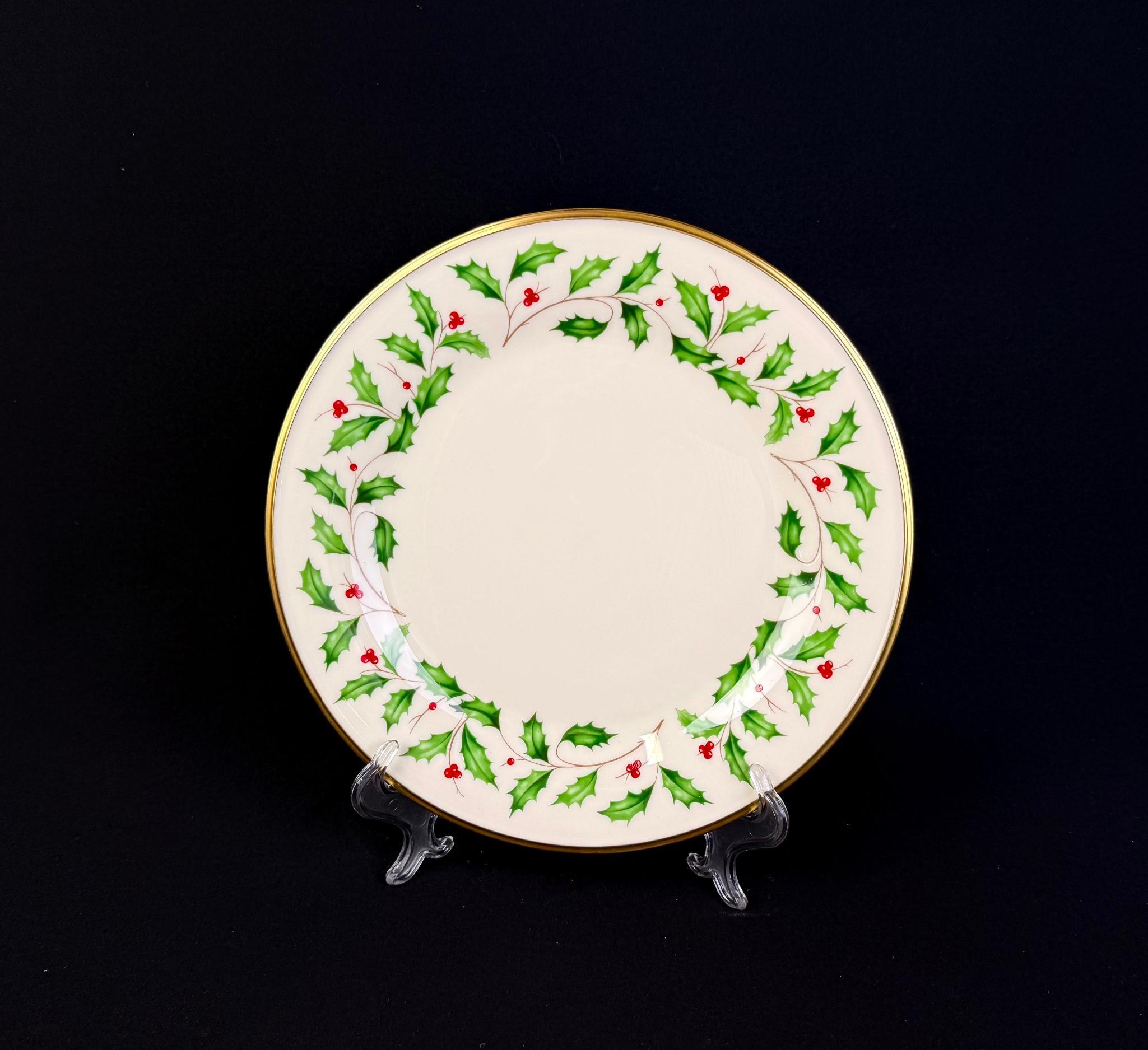 51 Pc Lenox "Holiday" Dinner Service