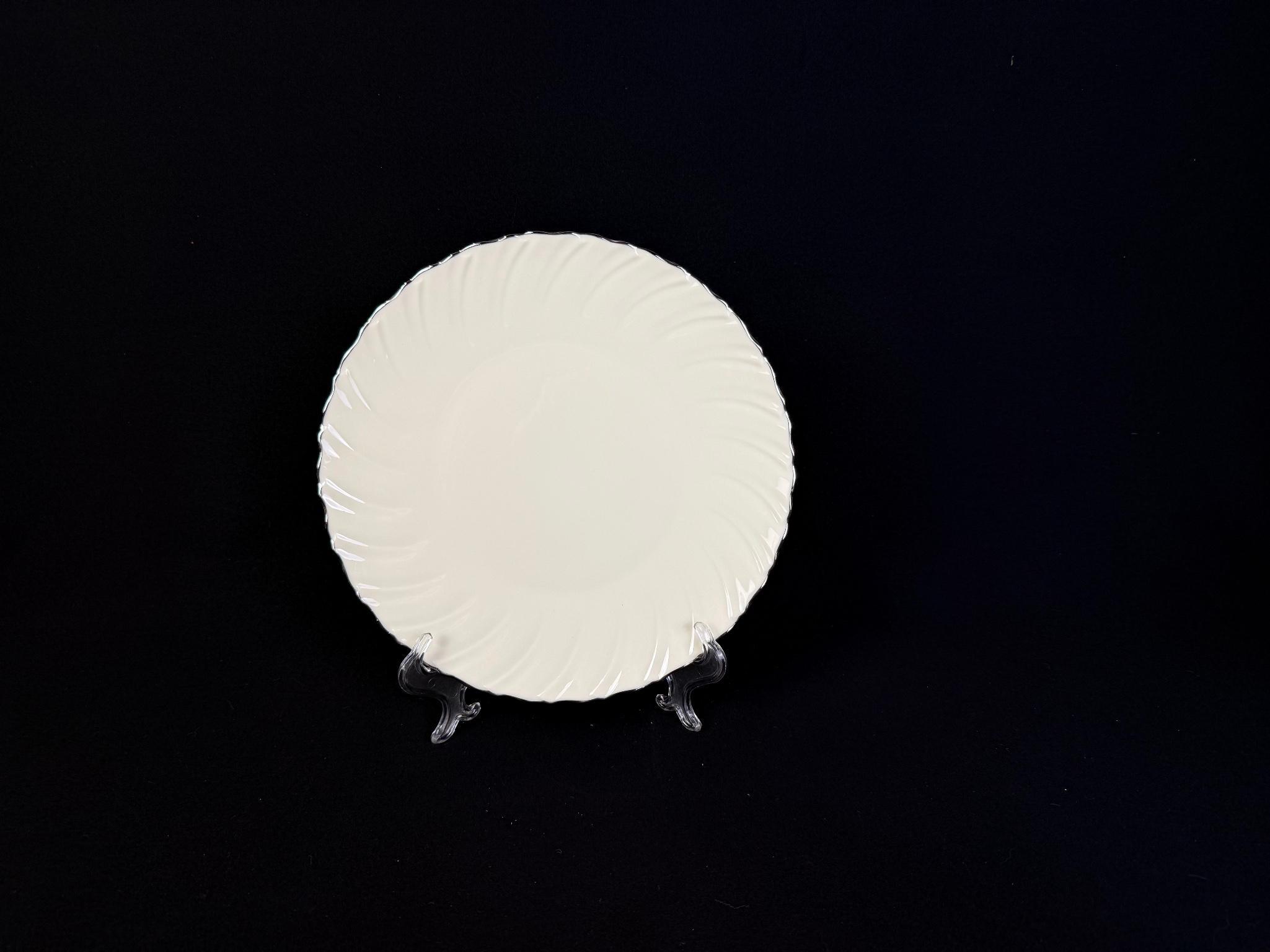 91 Pc Lenox "Weatherly" Dinner Service