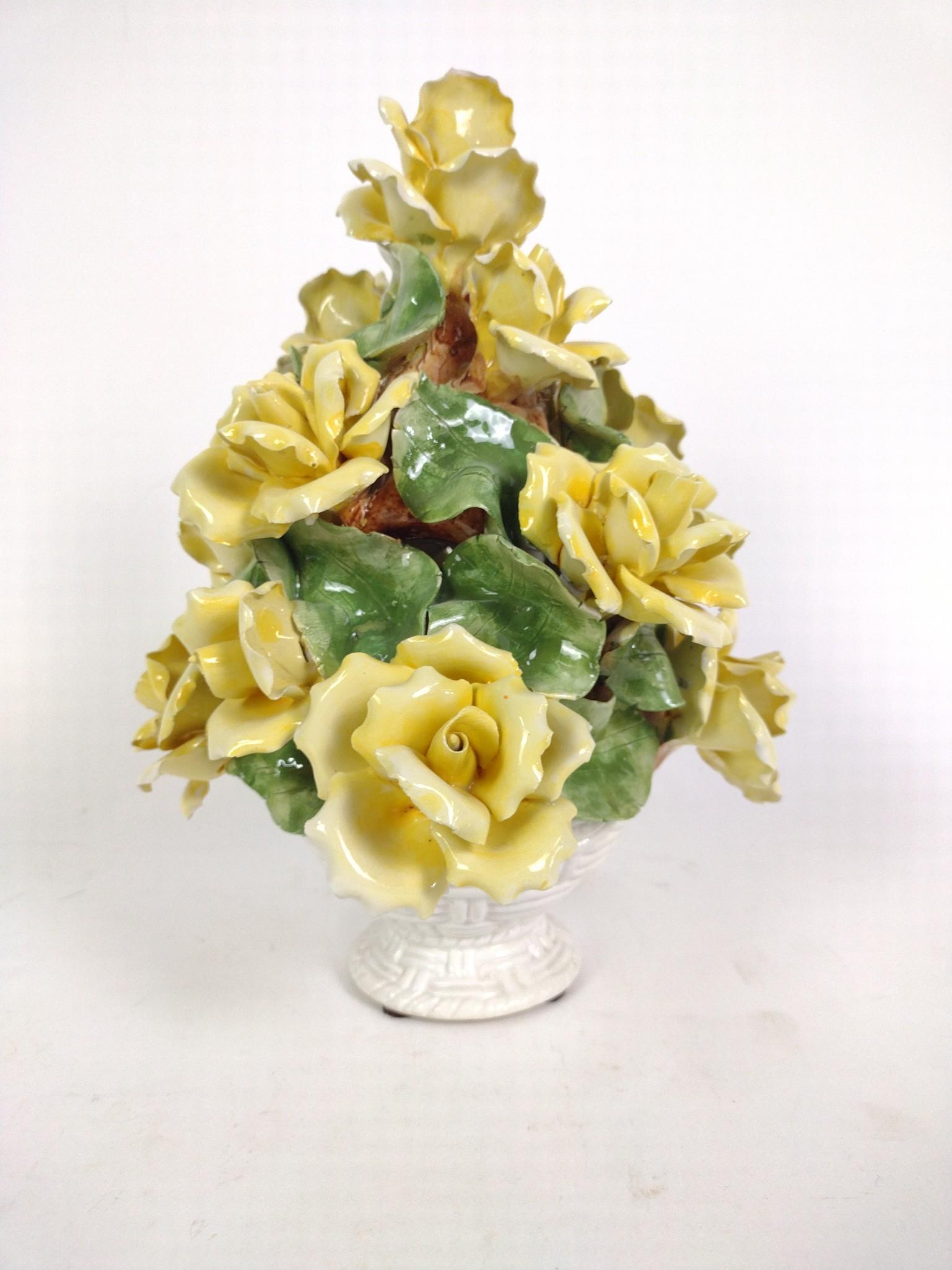 12 Pieces of Floral Porcelain incl. Coalport