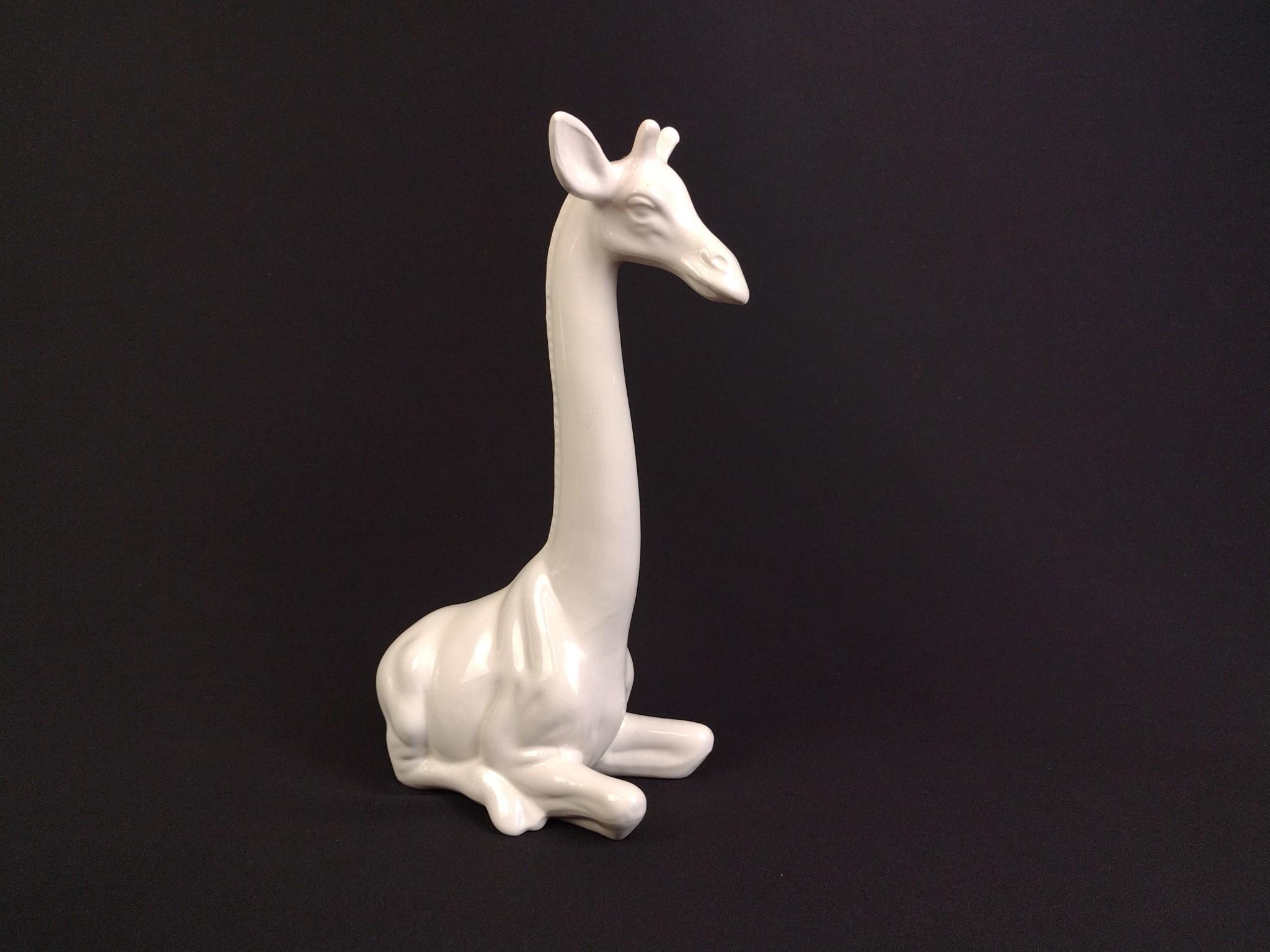 2 Ceramic Giraffe Statues