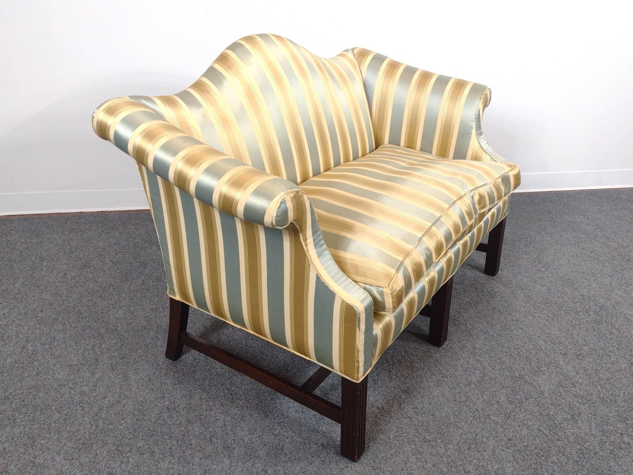 Chippendale Style Camelback Settee