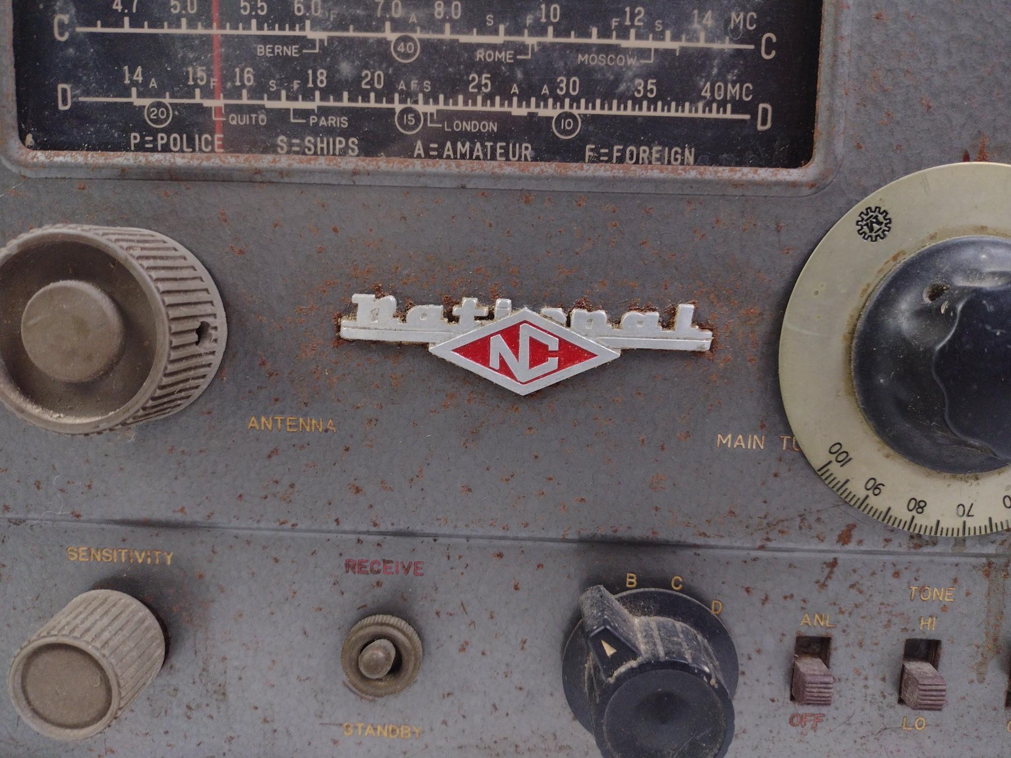 Vintage National NC-88 Shortwave Receiver Radio