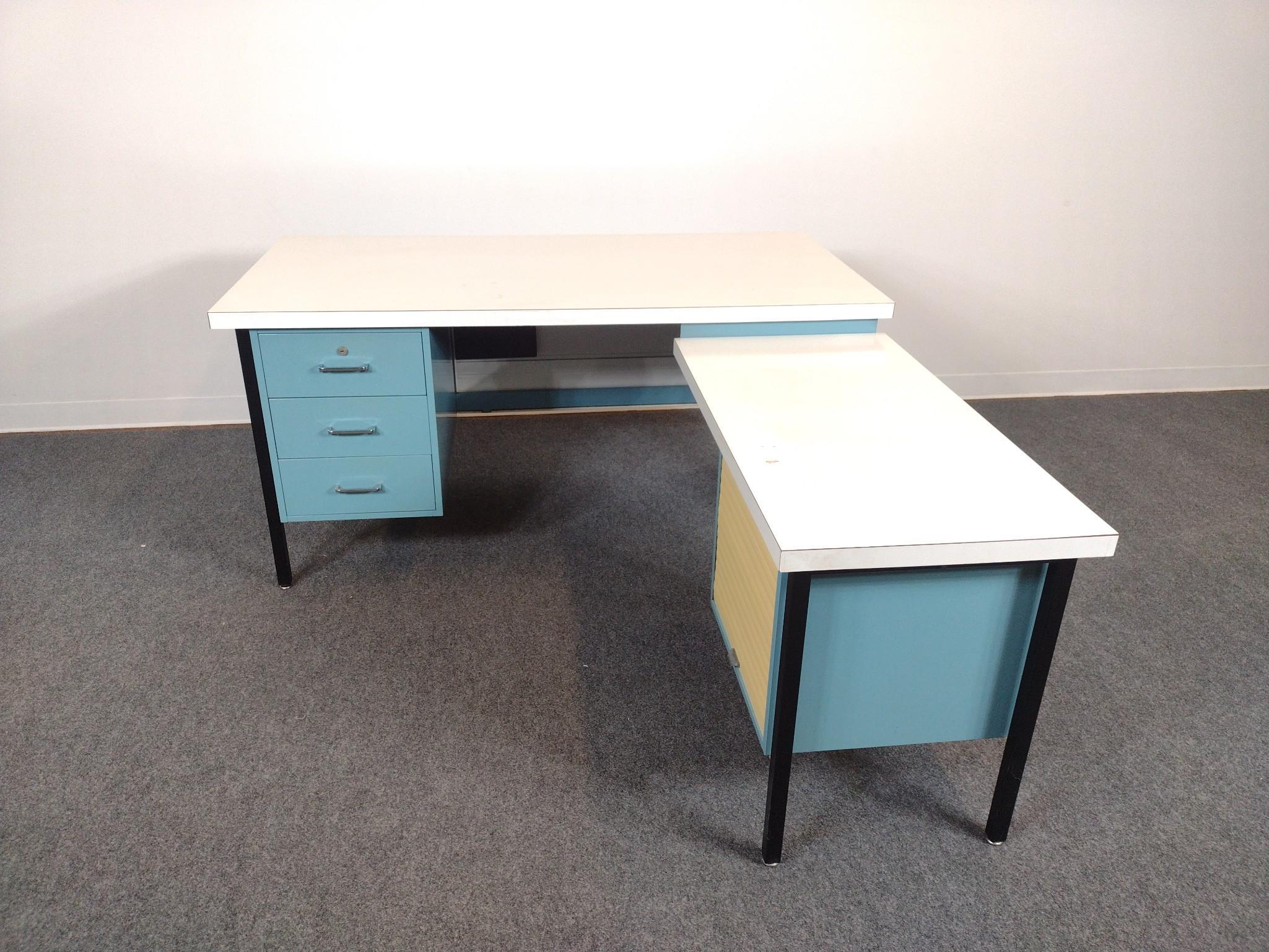 Amchem Mid-Century Modern Metal L Shaped Desk