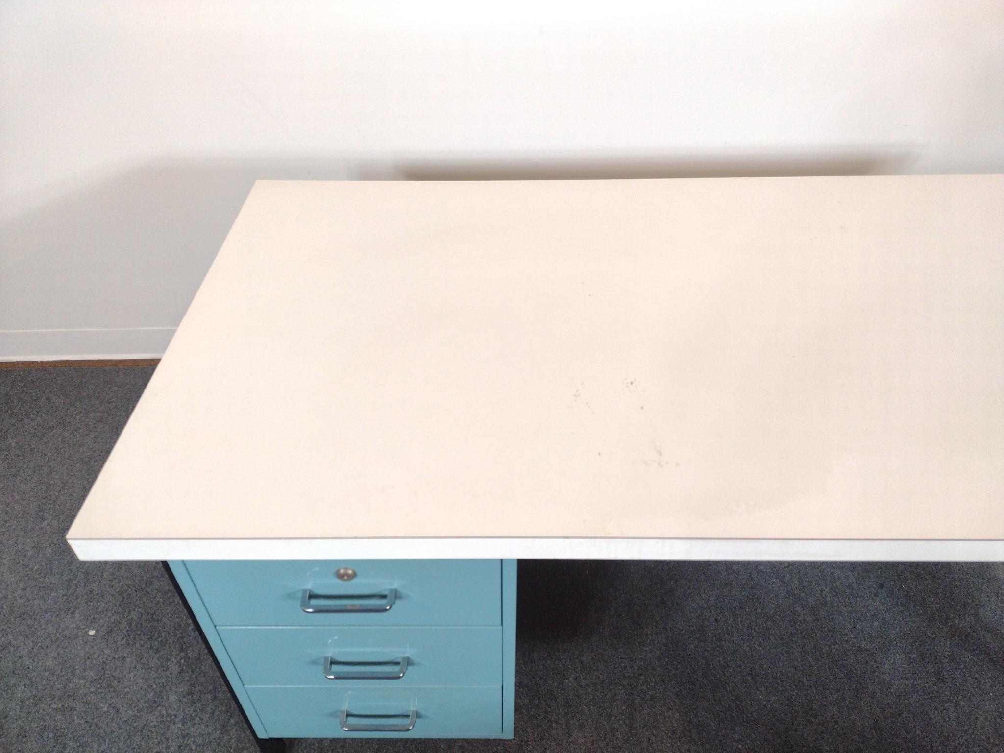Amchem Mid-Century Modern Metal L Shaped Desk
