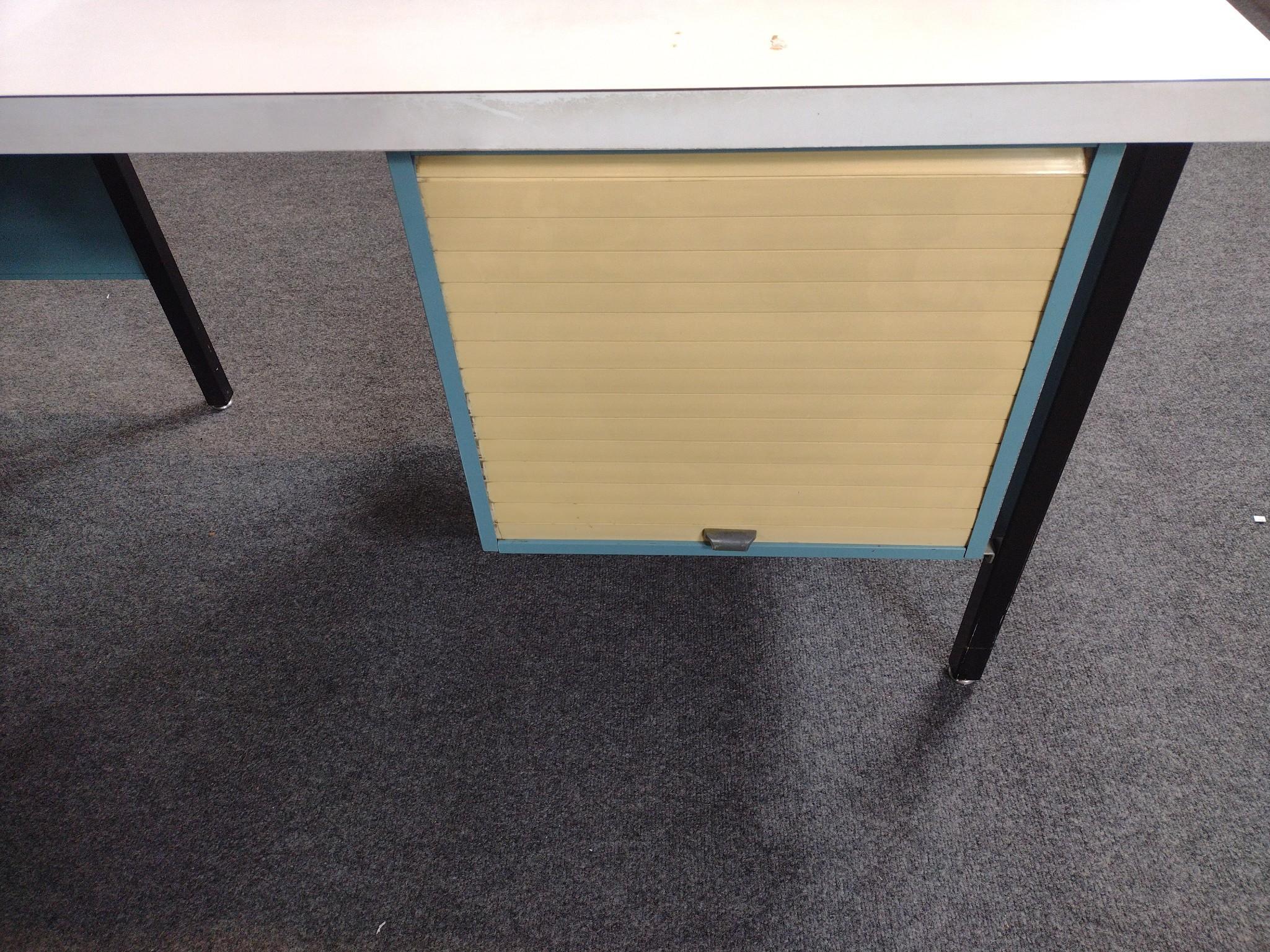 Amchem Mid-Century Modern Metal L Shaped Desk