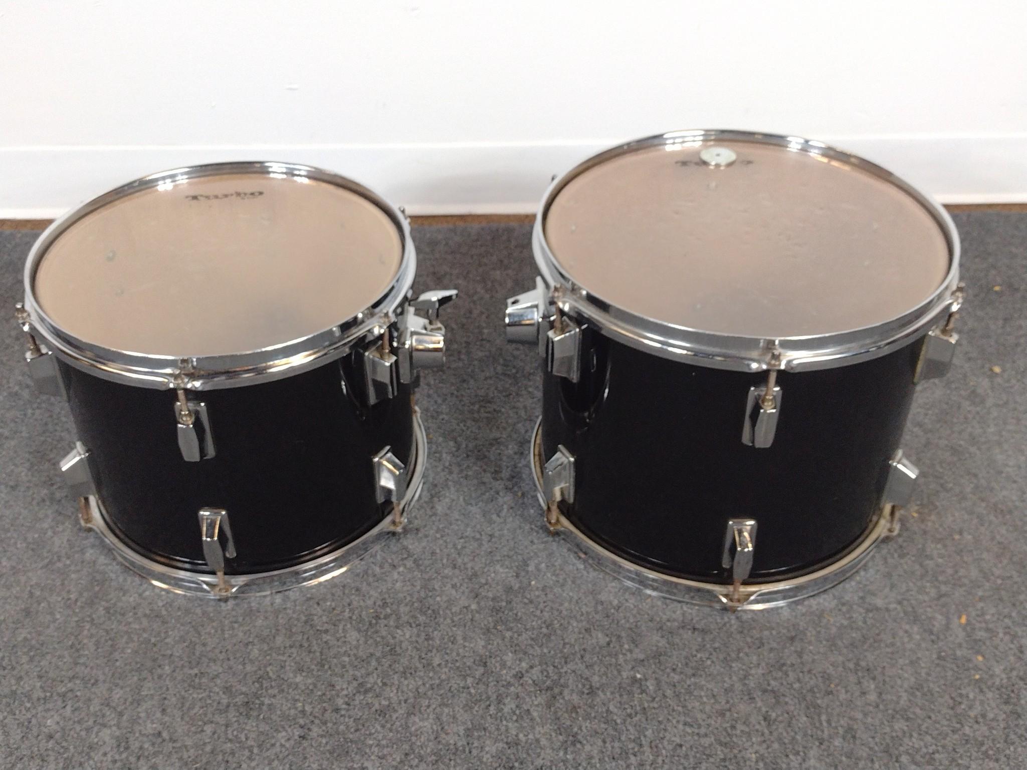 Incomplete Drum Set