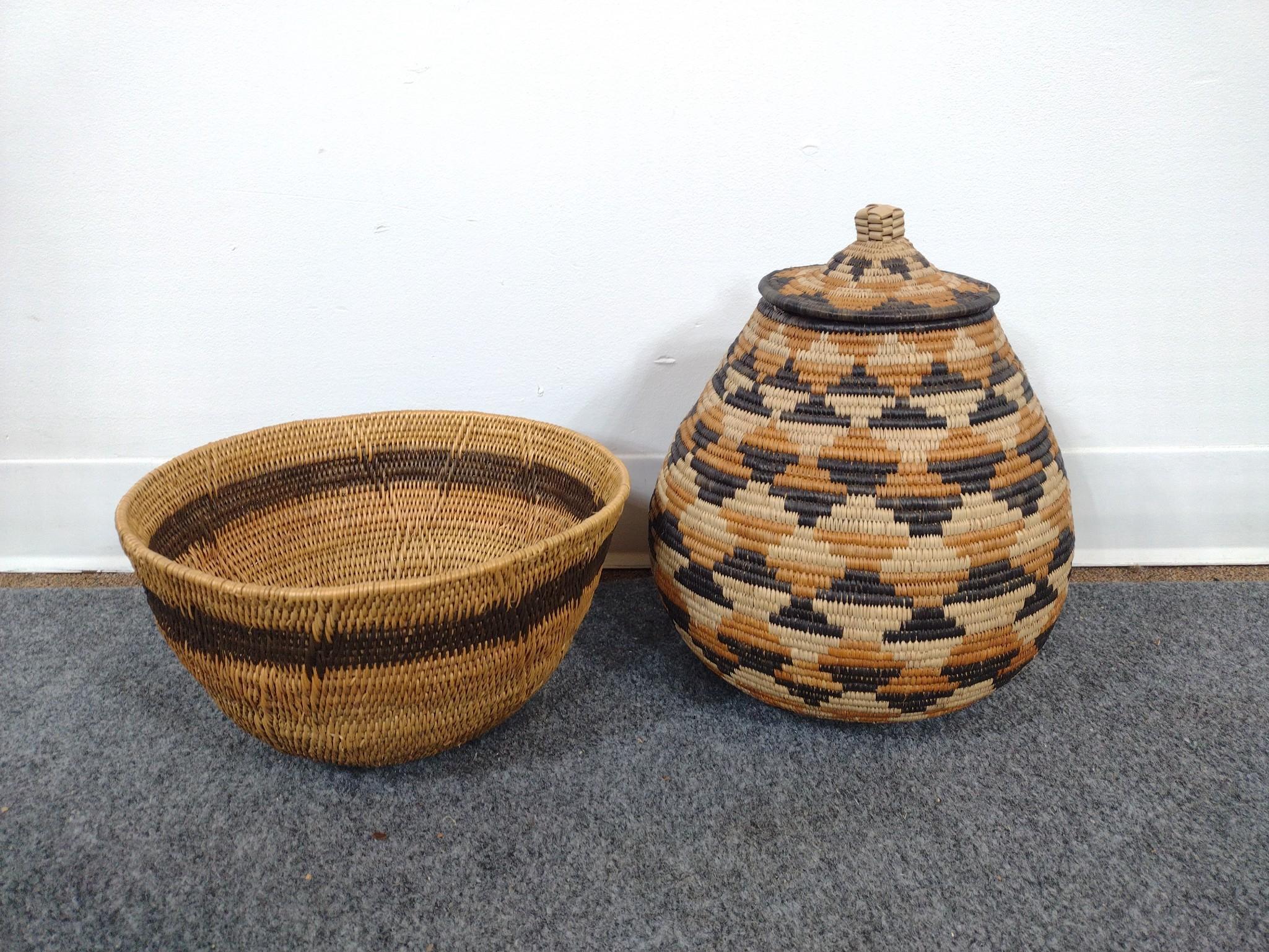 8 Baskets incl. Southwest and African Peace
