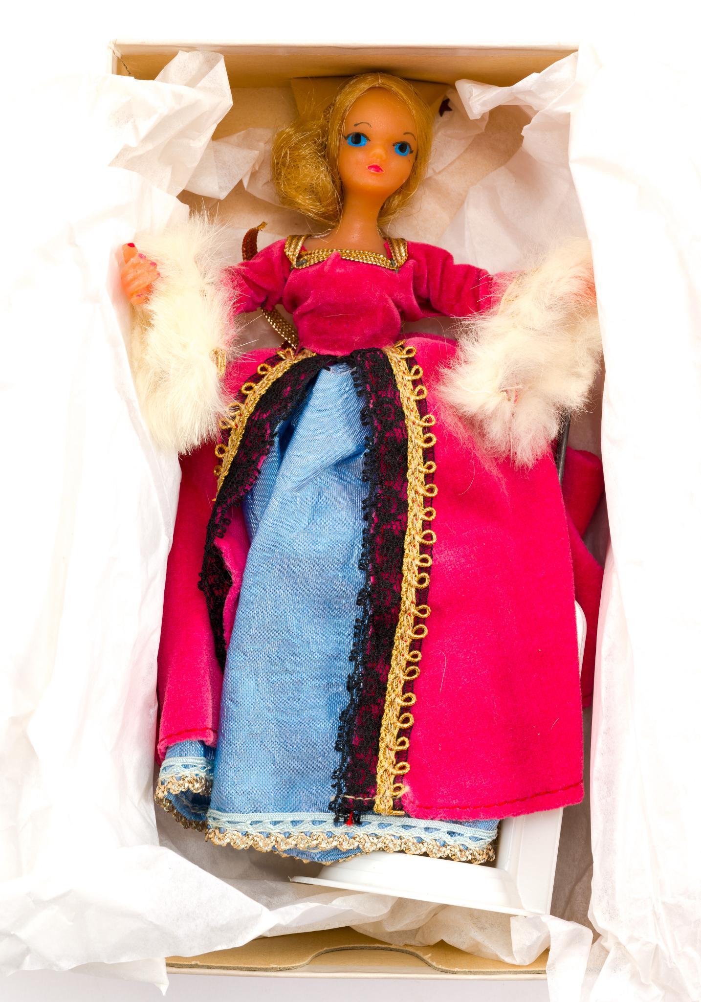 3 Flagg and Company Flexible Dolls