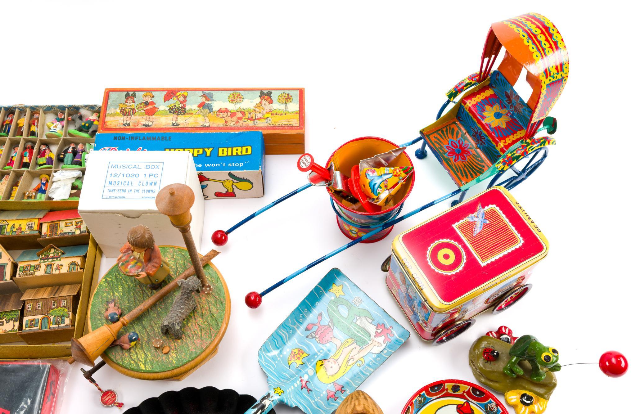 Vintage Toys and Figurines