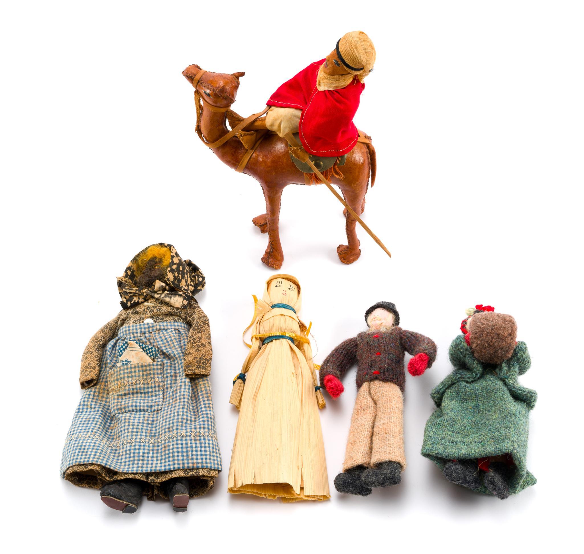 5 Vintage Dolls