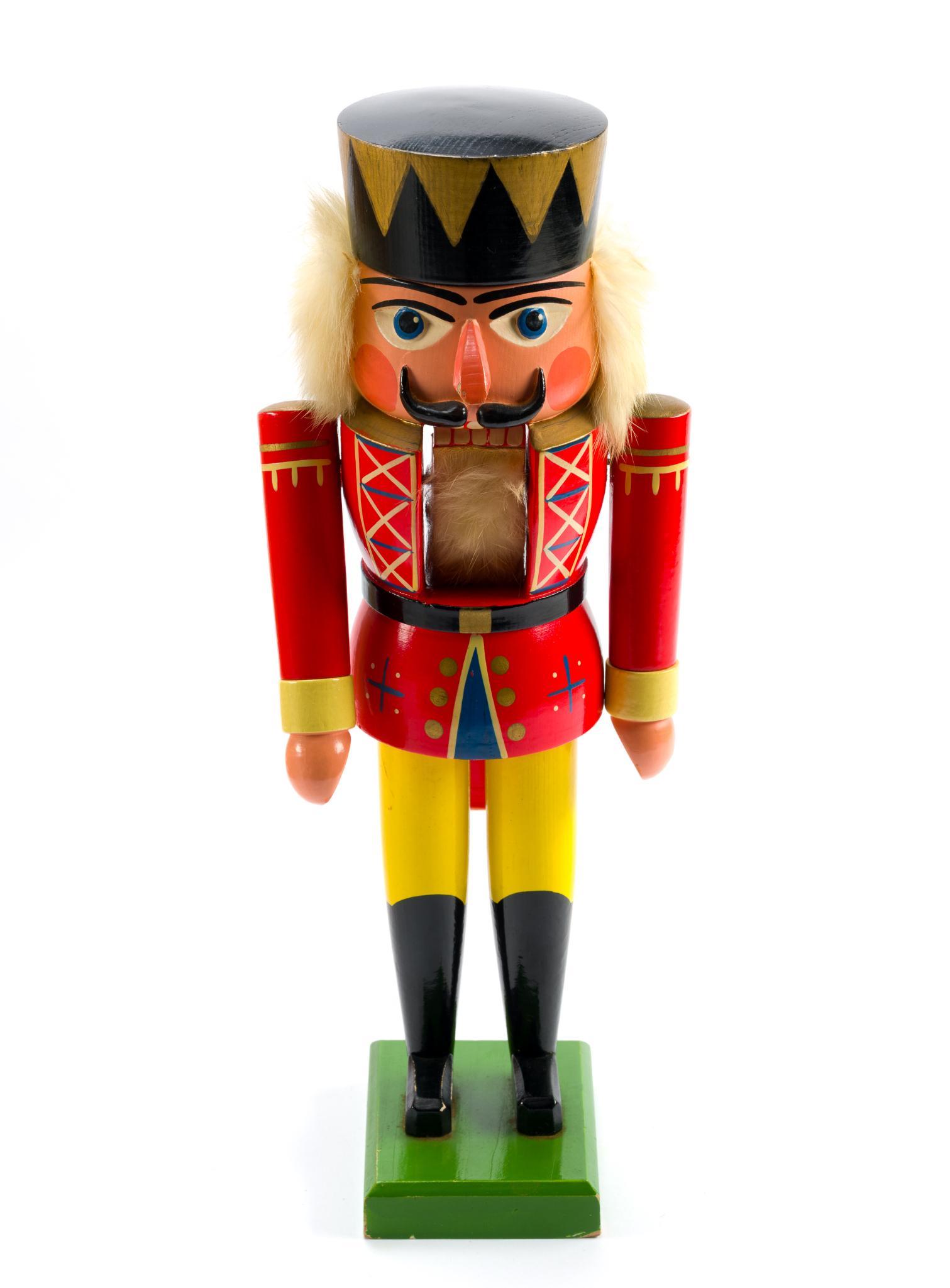 Vintage and Modern Christmas Decor