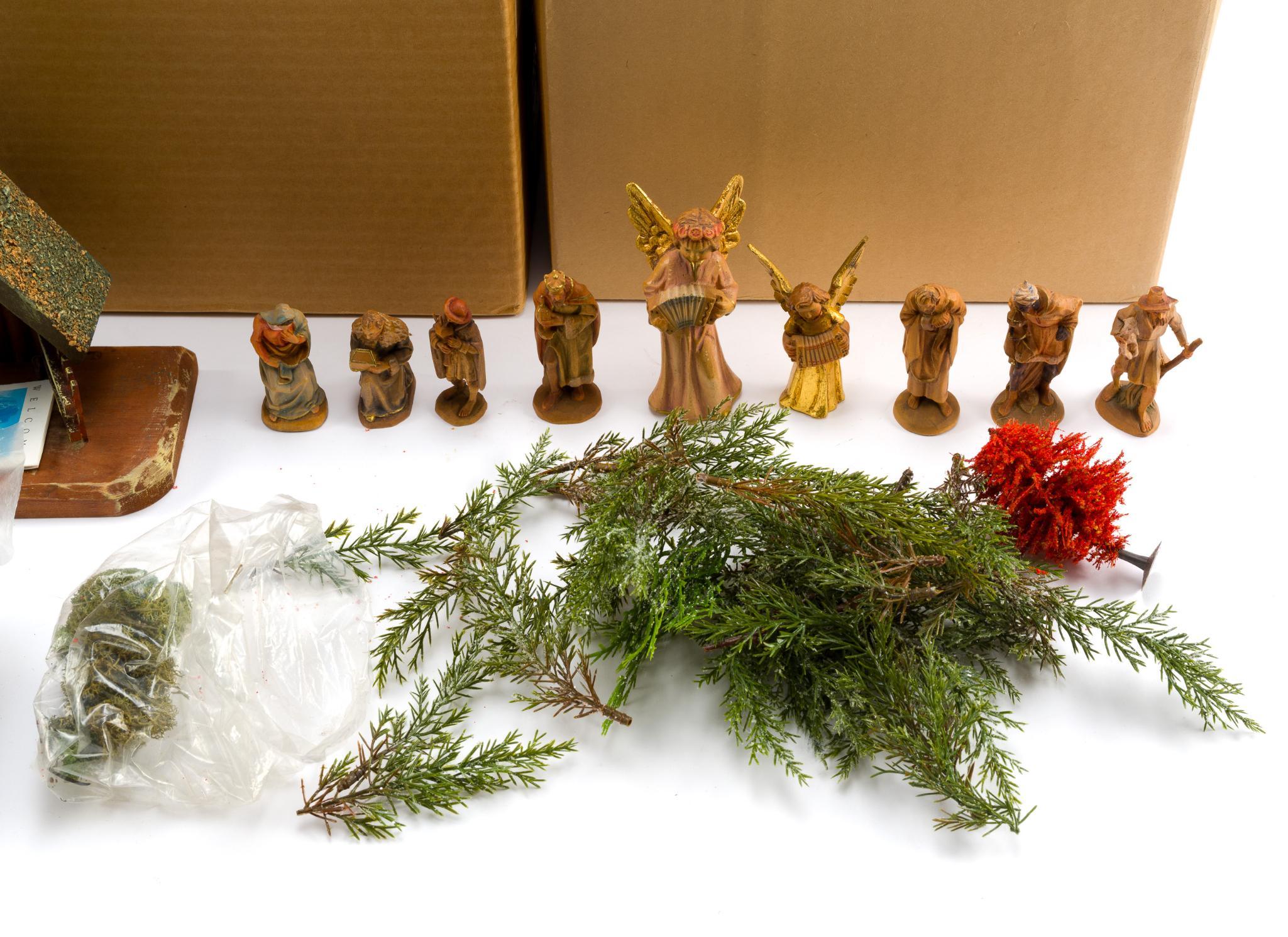 Anri Christmas Nativity Set Incl. 11 Wooden Anri Figures