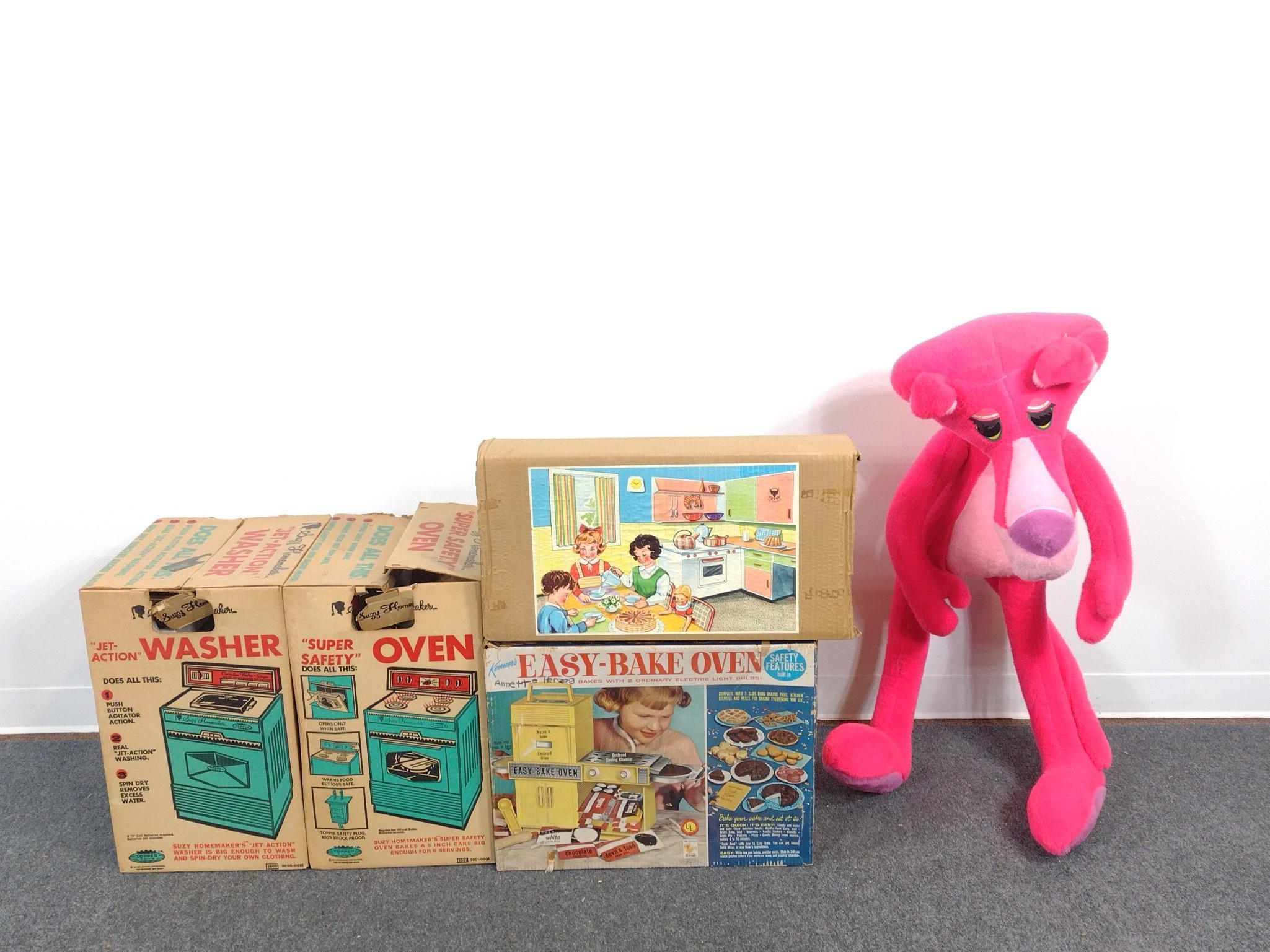 Suzy Homemaker and Pink Panther Novelty Plush