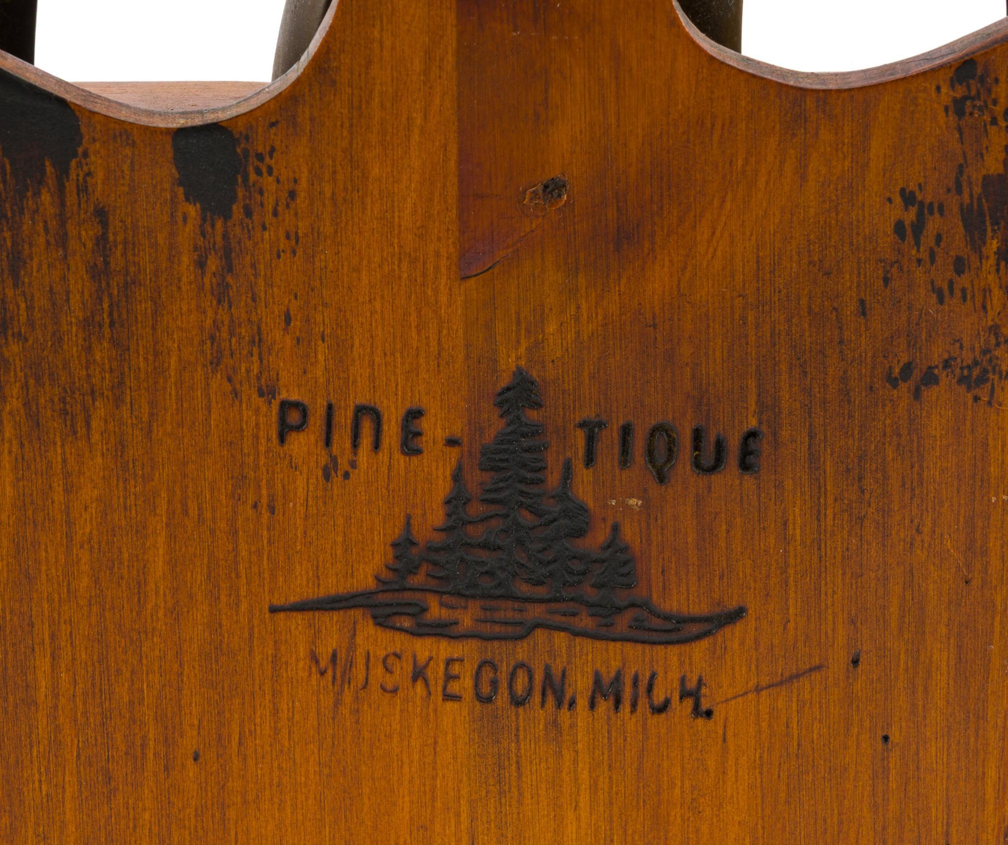 Pine-Tique Wooden Pipe Rack with Pipes