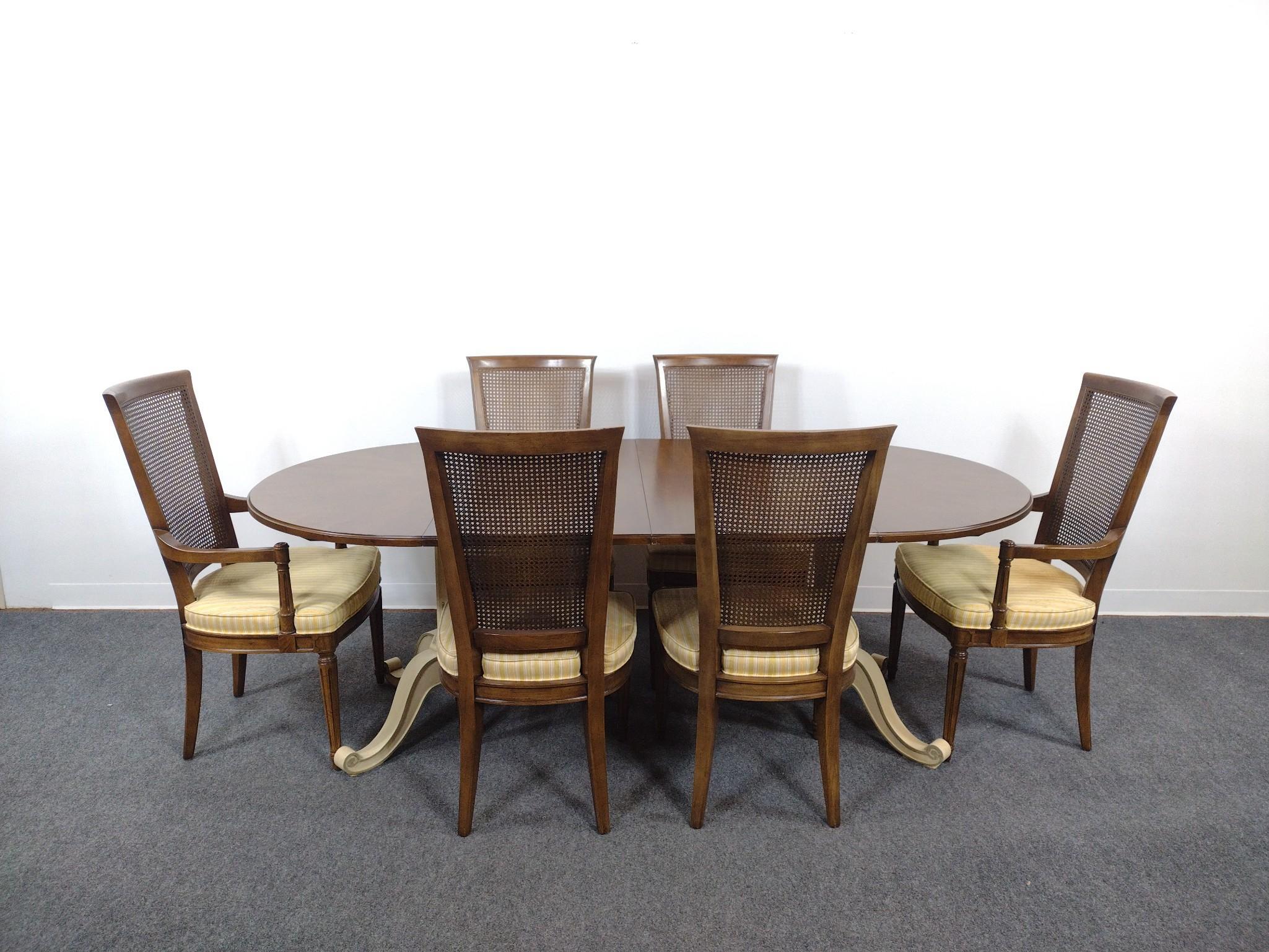 Henredon Dining Table Set