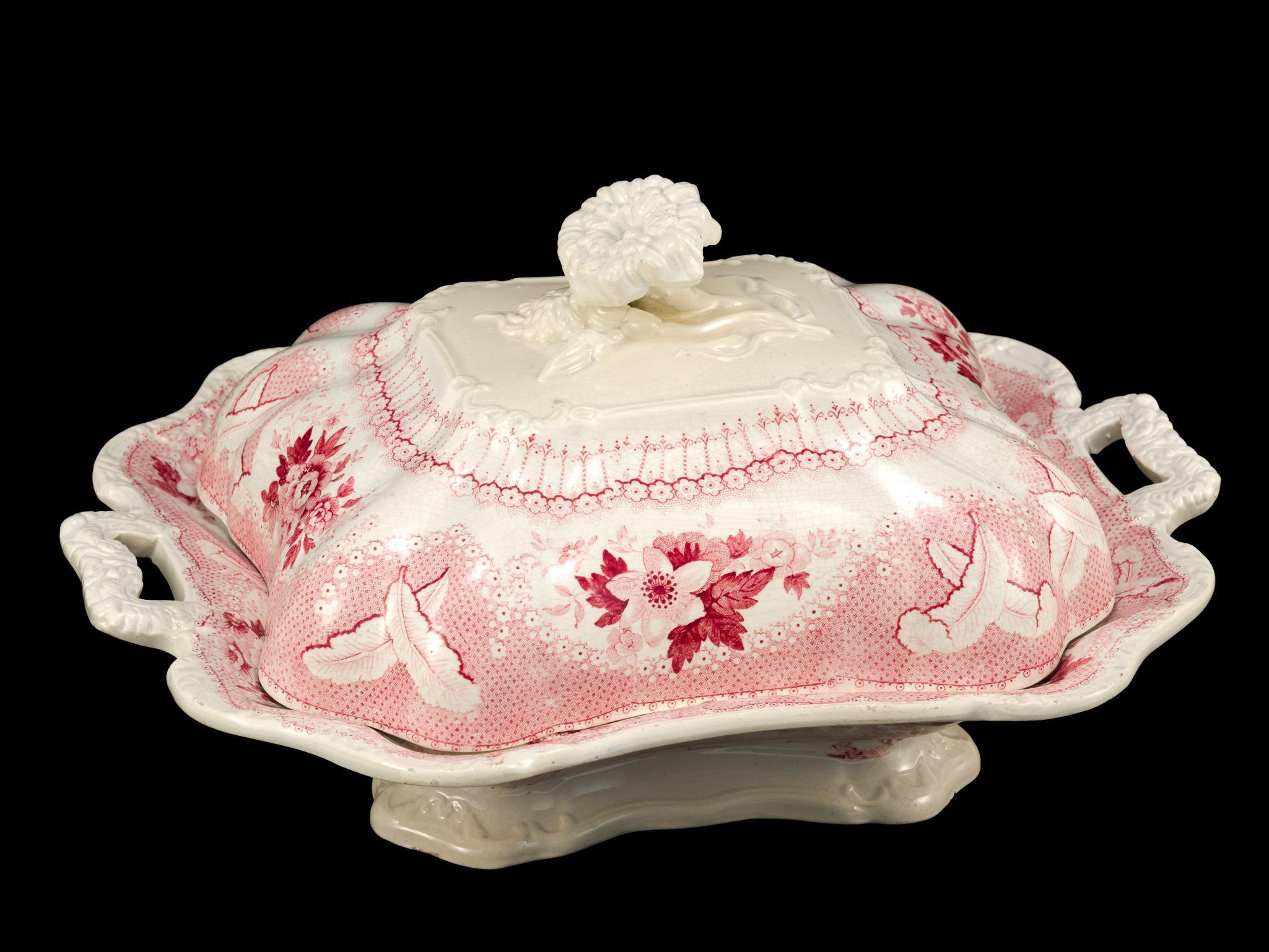 (Gilded Age Era) Clews Red/White Covered Vegetable Dish