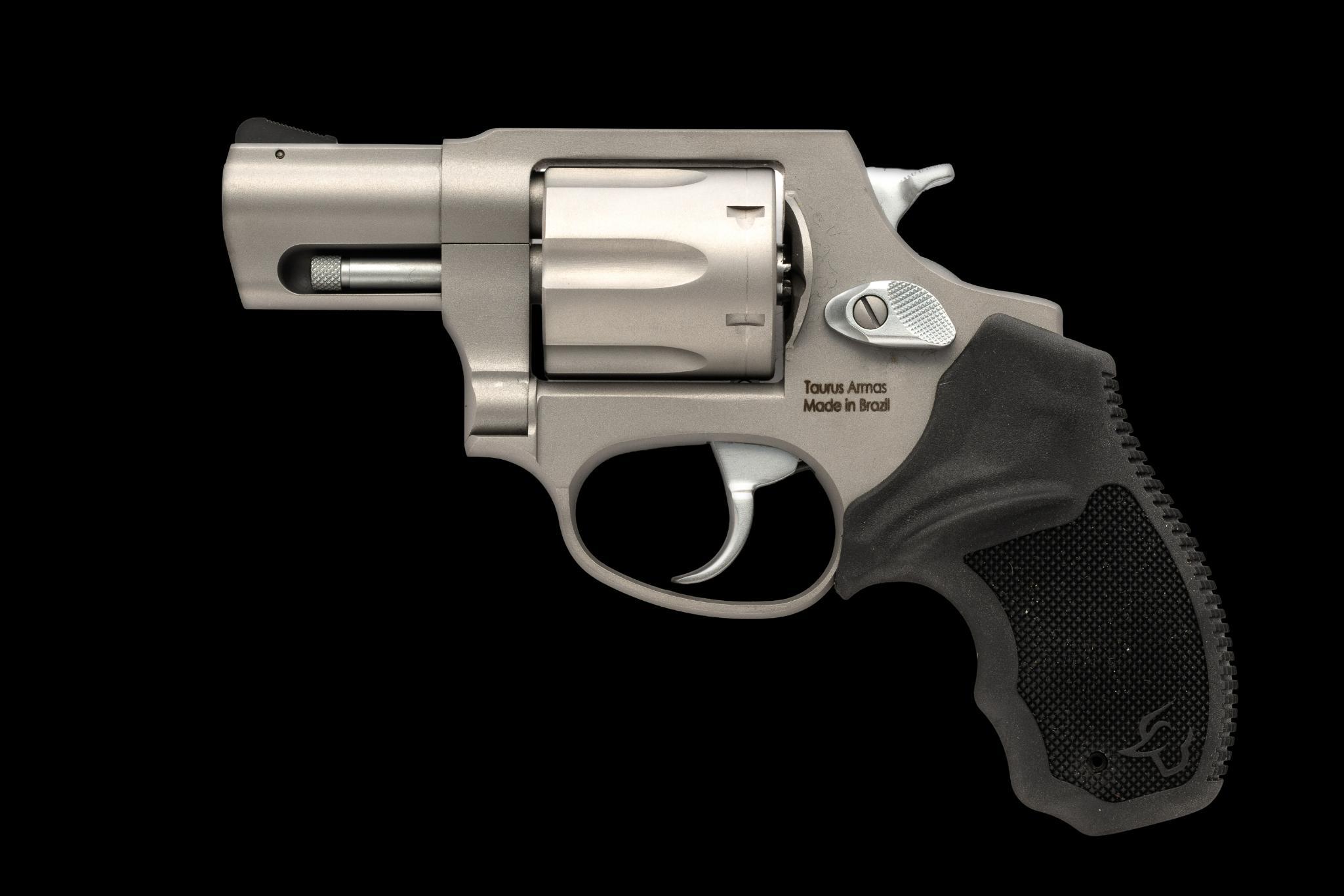 Taurus Model 856 Double Action Revolver, Cal. 38 Special