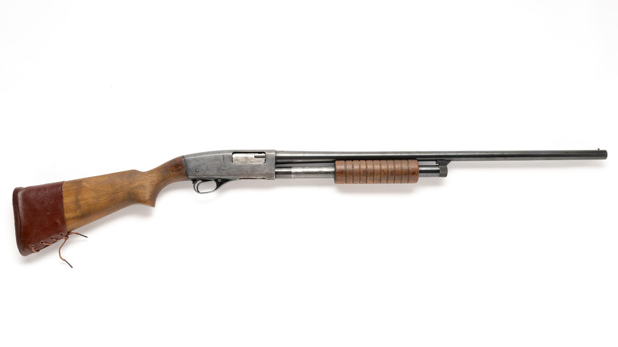 Western Field Model XNH Pump Shotgun, Cal. 12 Ga.