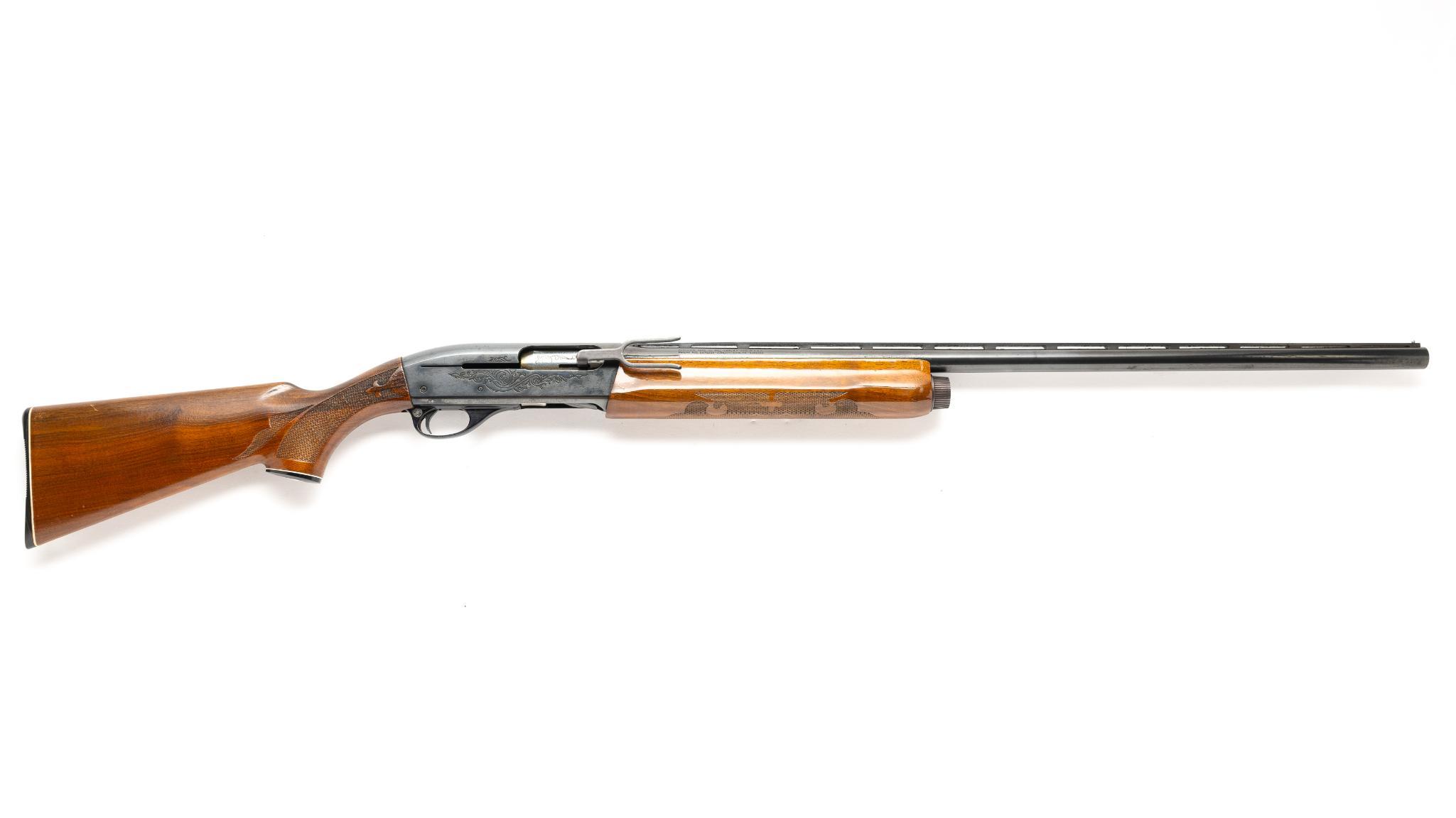 Remington Model 1100 Pump Action Shotgun, Cal. 12 Ga